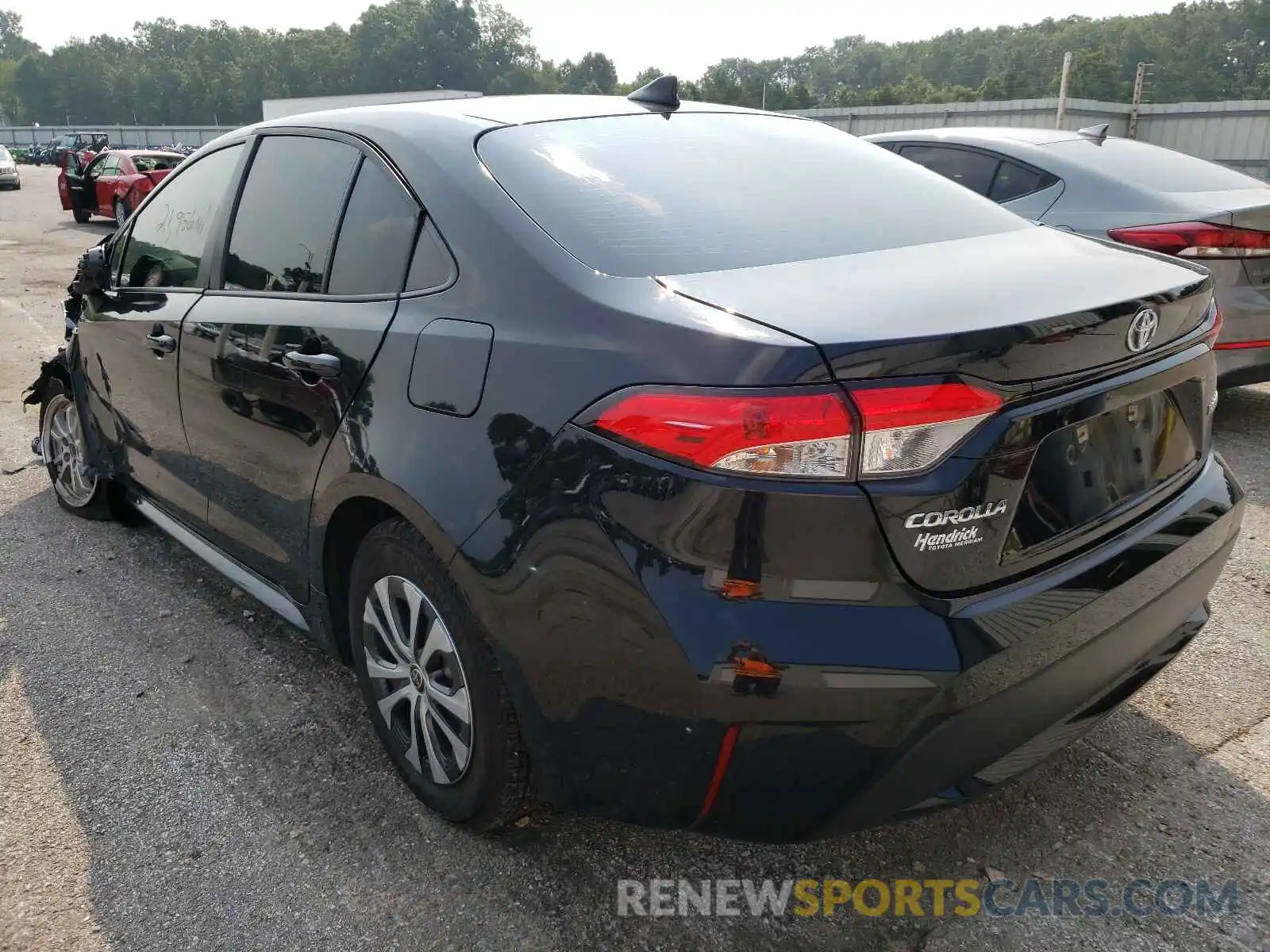 3 Photograph of a damaged car JTDEAMDE5MJ008739 TOYOTA COROLLA 2021