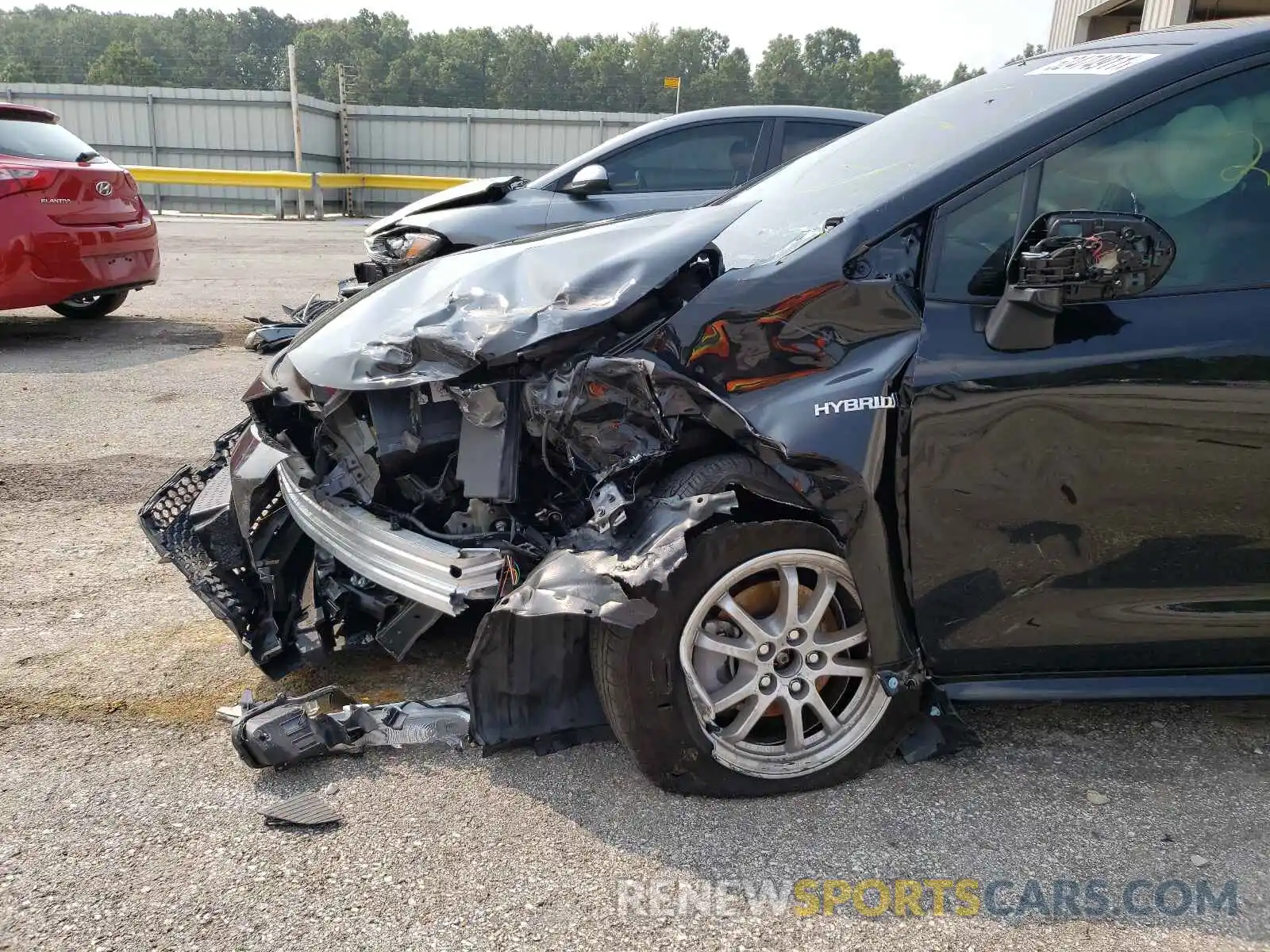 9 Photograph of a damaged car JTDEAMDE5MJ008739 TOYOTA COROLLA 2021