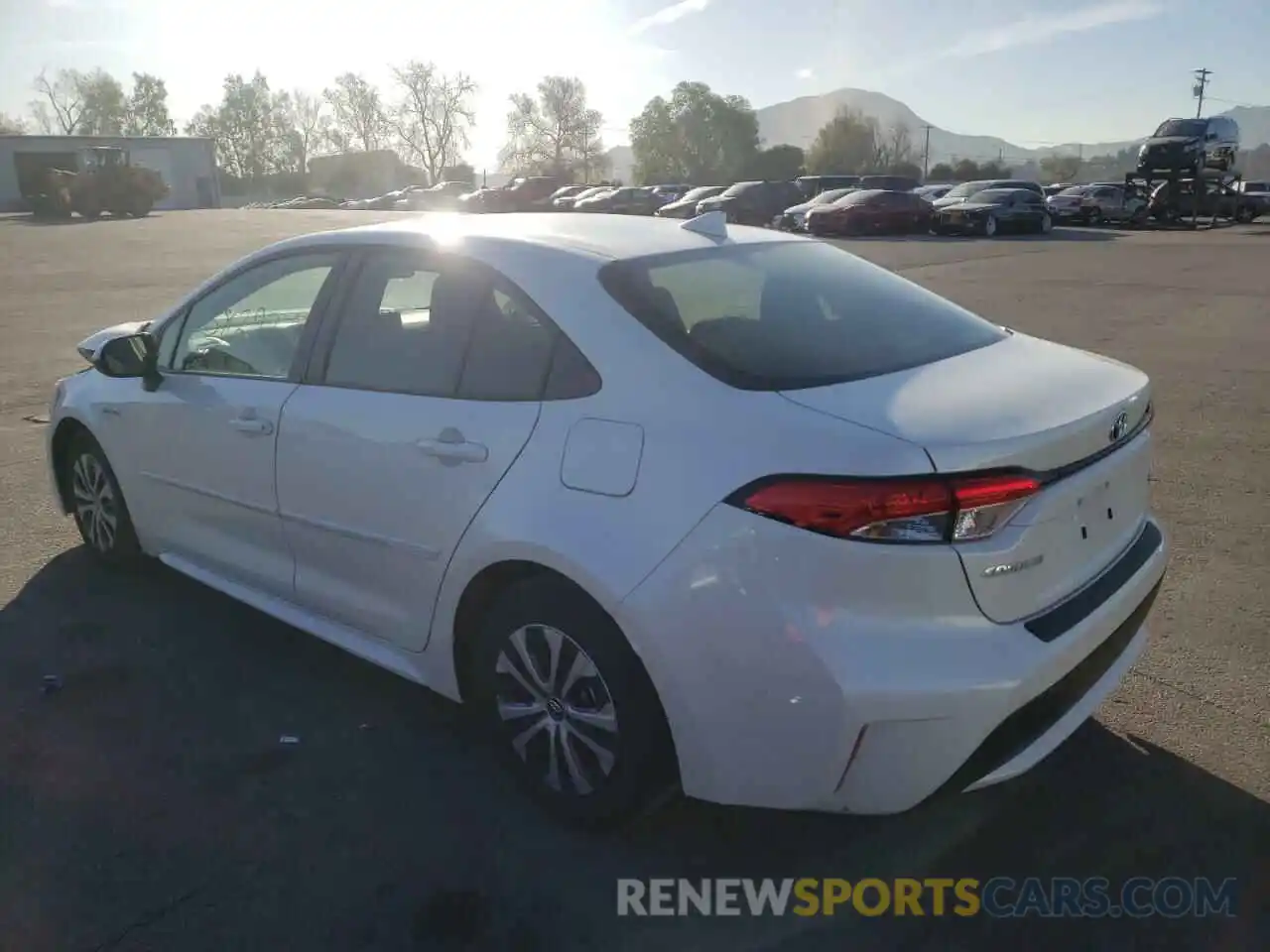 3 Photograph of a damaged car JTDEAMDE5MJ009325 TOYOTA COROLLA 2021