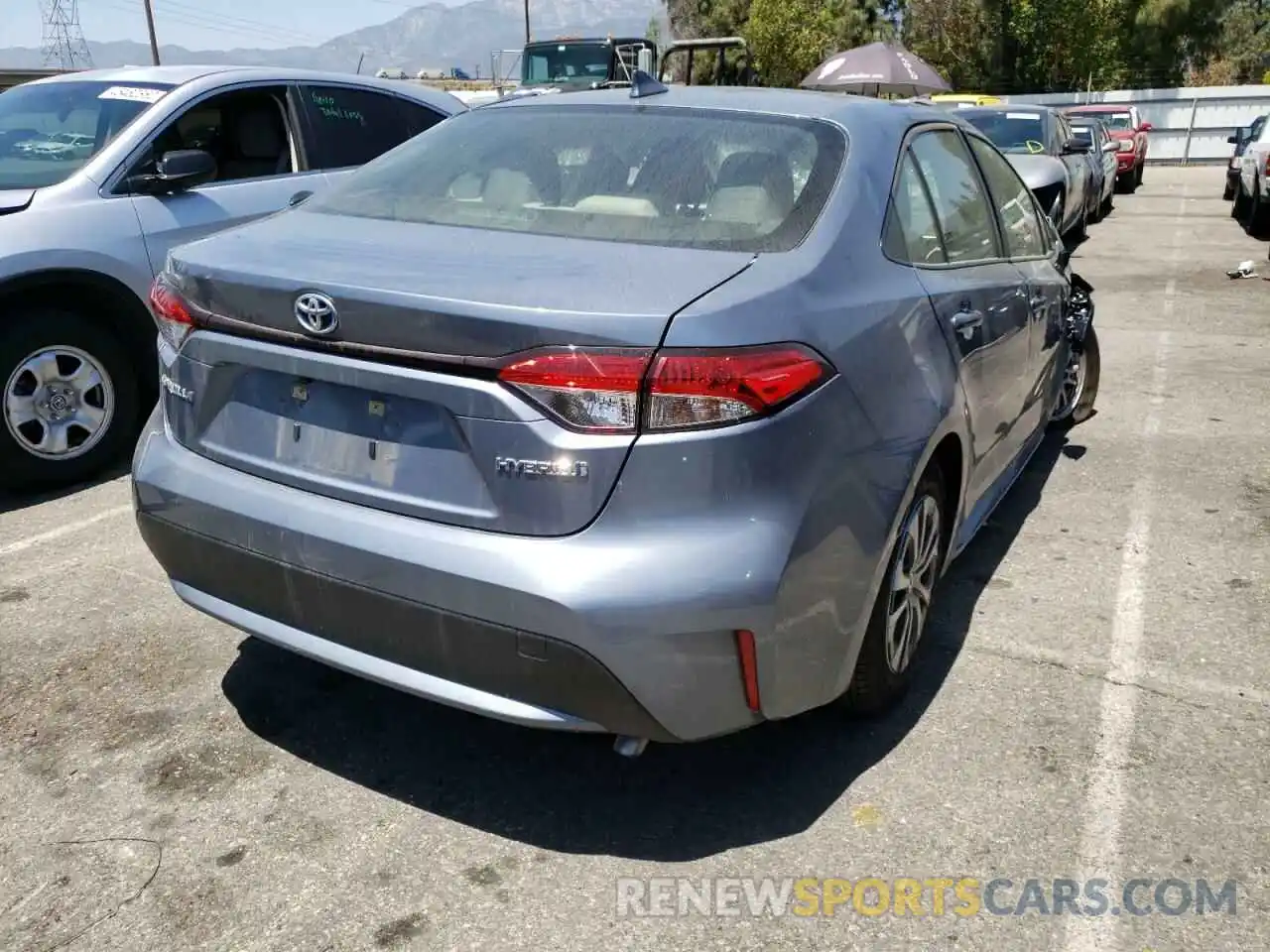 4 Photograph of a damaged car JTDEAMDE5MJ010328 TOYOTA COROLLA 2021