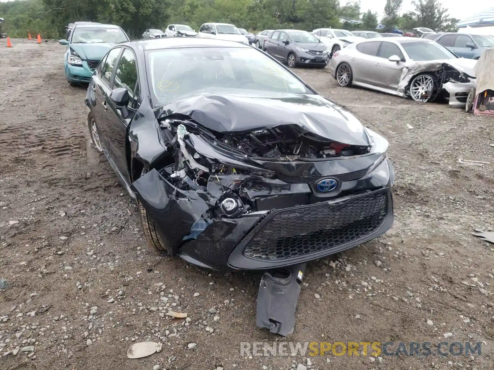 9 Photograph of a damaged car JTDEAMDE5MJ012709 TOYOTA COROLLA 2021