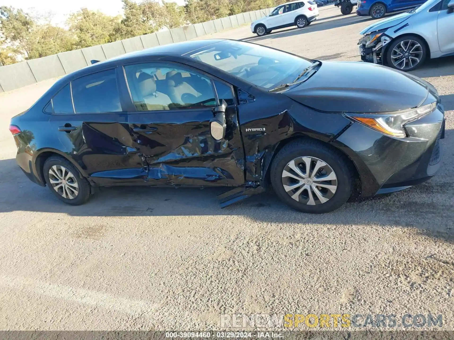 14 Photograph of a damaged car JTDEAMDE5MJ013178 TOYOTA COROLLA 2021