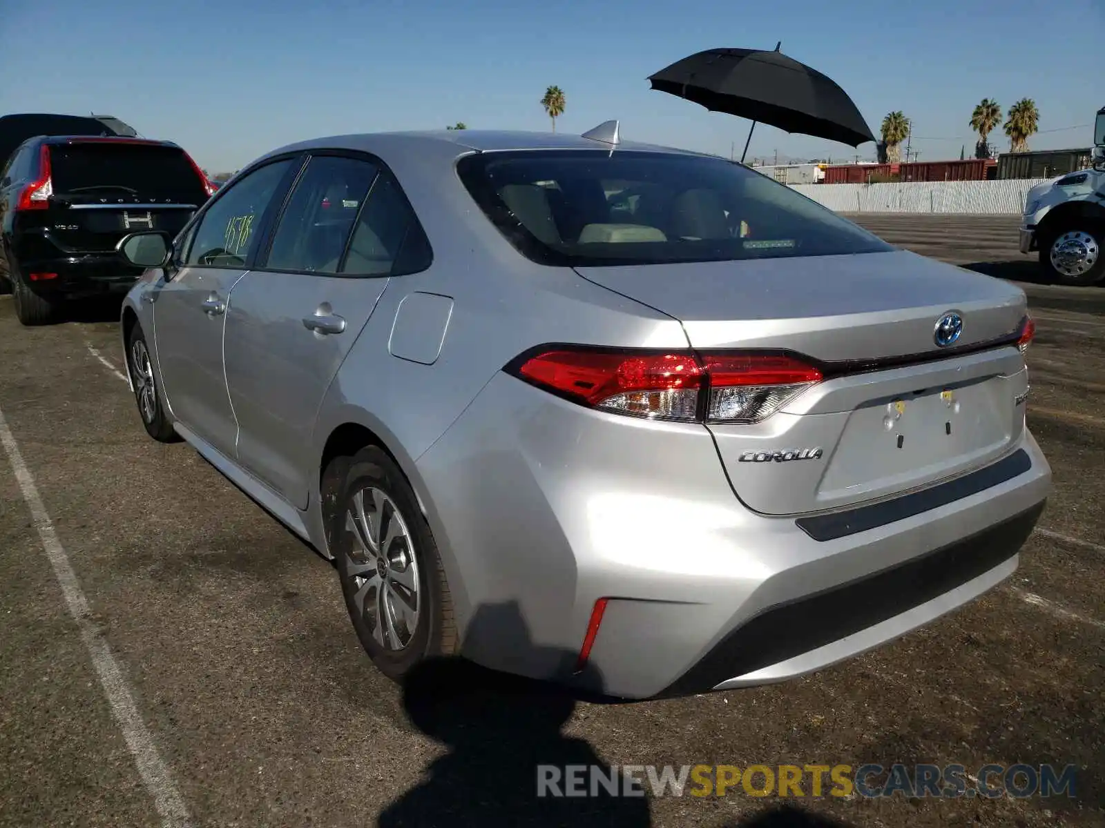 3 Photograph of a damaged car JTDEAMDE5MJ013343 TOYOTA COROLLA 2021