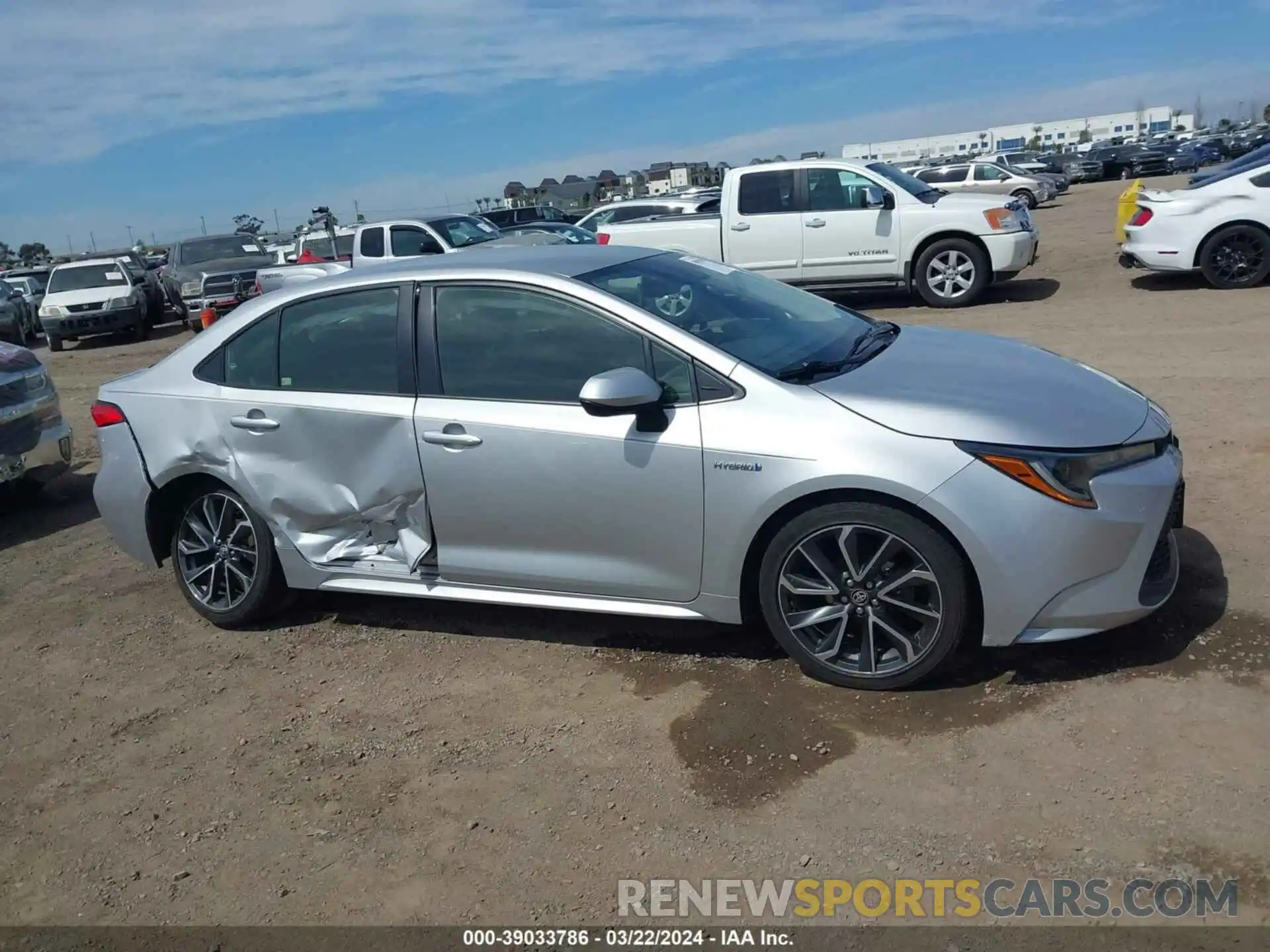 13 Photograph of a damaged car JTDEAMDE5MJ018039 TOYOTA COROLLA 2021