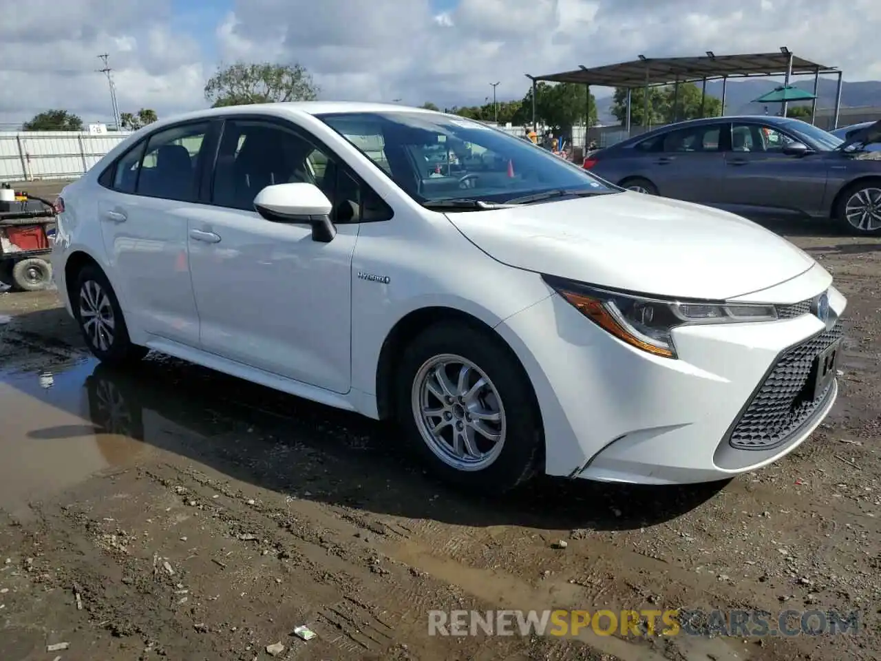 4 Photograph of a damaged car JTDEAMDE5MJ018073 TOYOTA COROLLA 2021