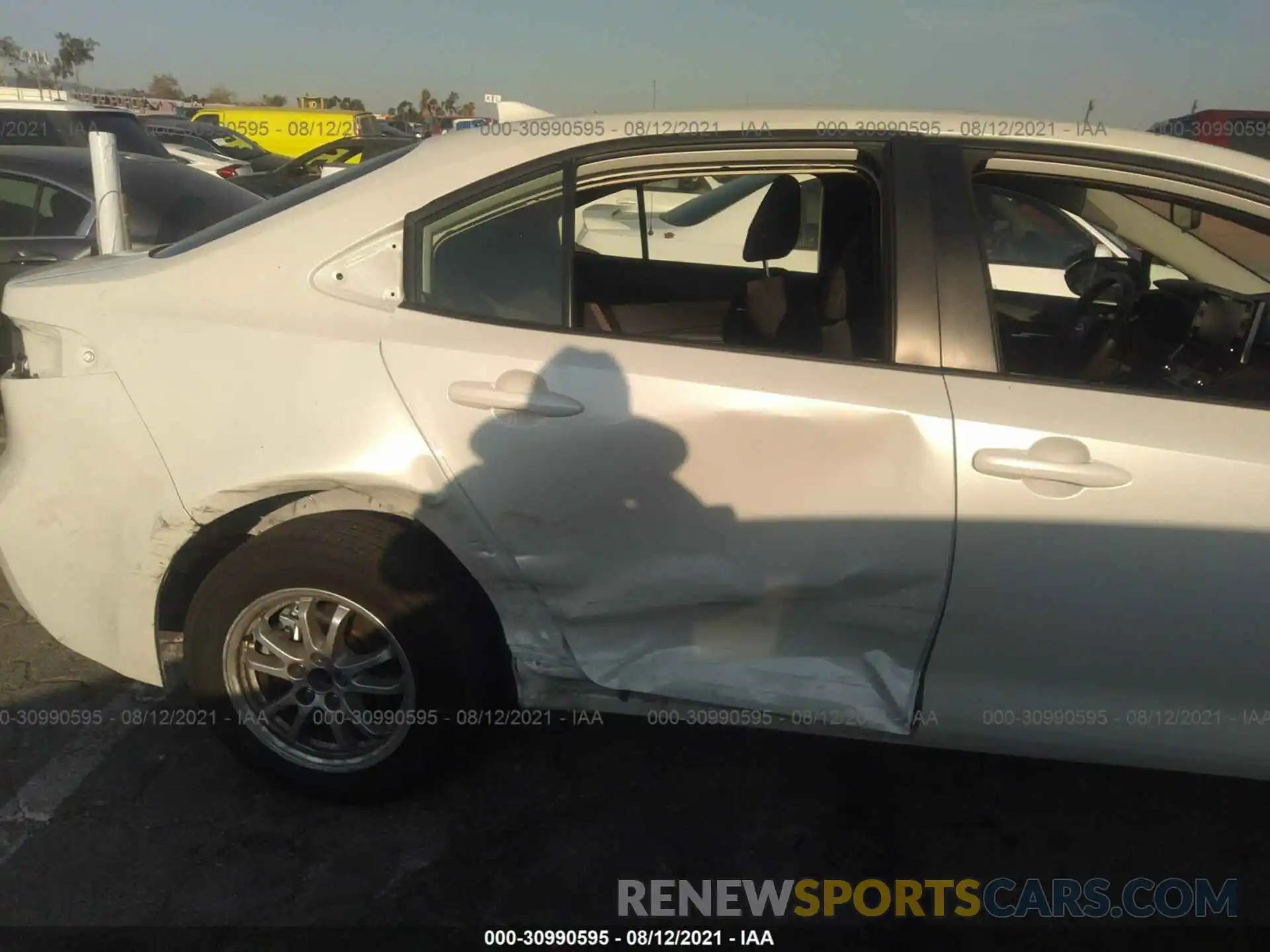 6 Photograph of a damaged car JTDEAMDE6MJ000519 TOYOTA COROLLA 2021