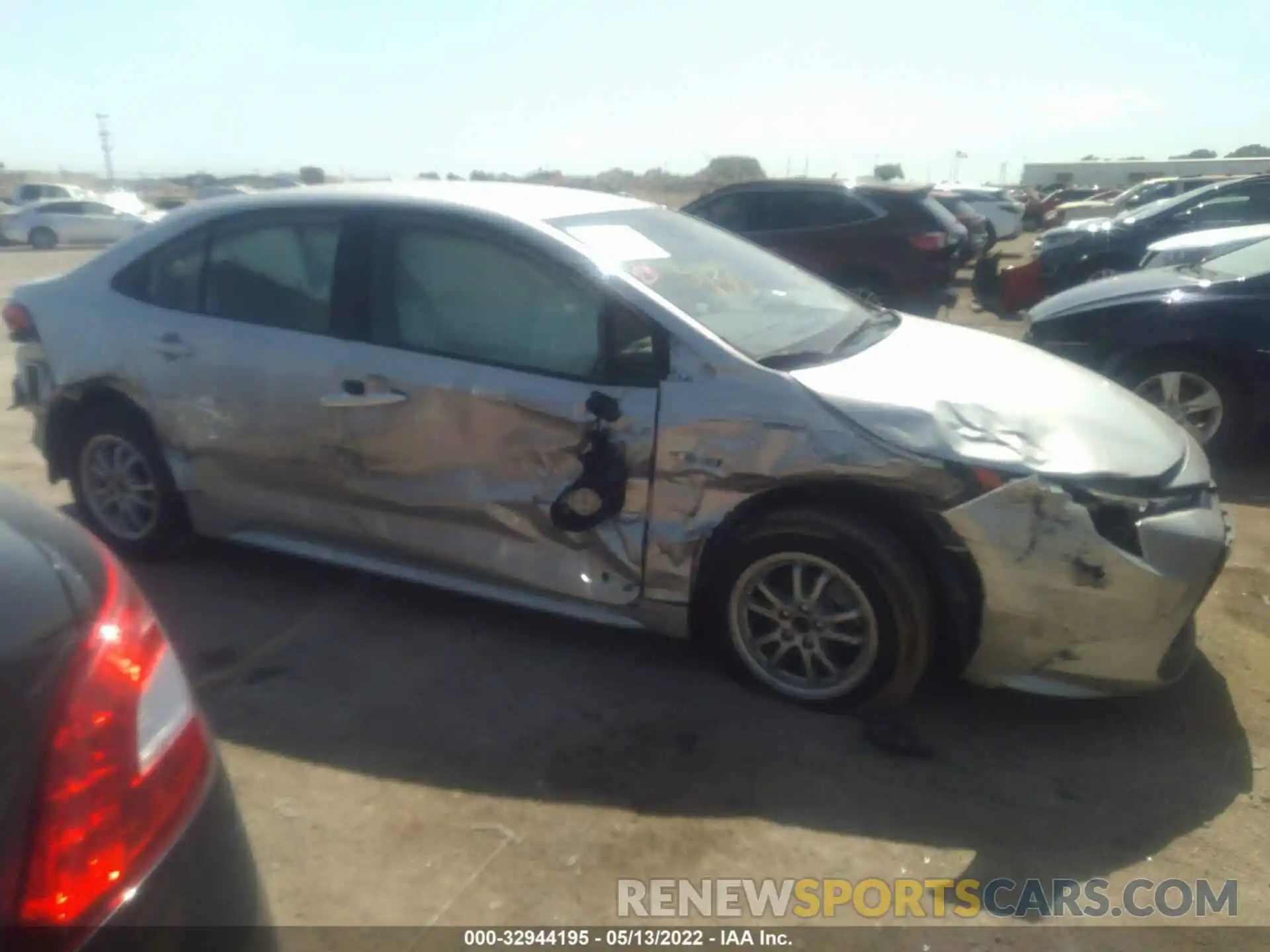 1 Photograph of a damaged car JTDEAMDE6MJ000665 TOYOTA COROLLA 2021