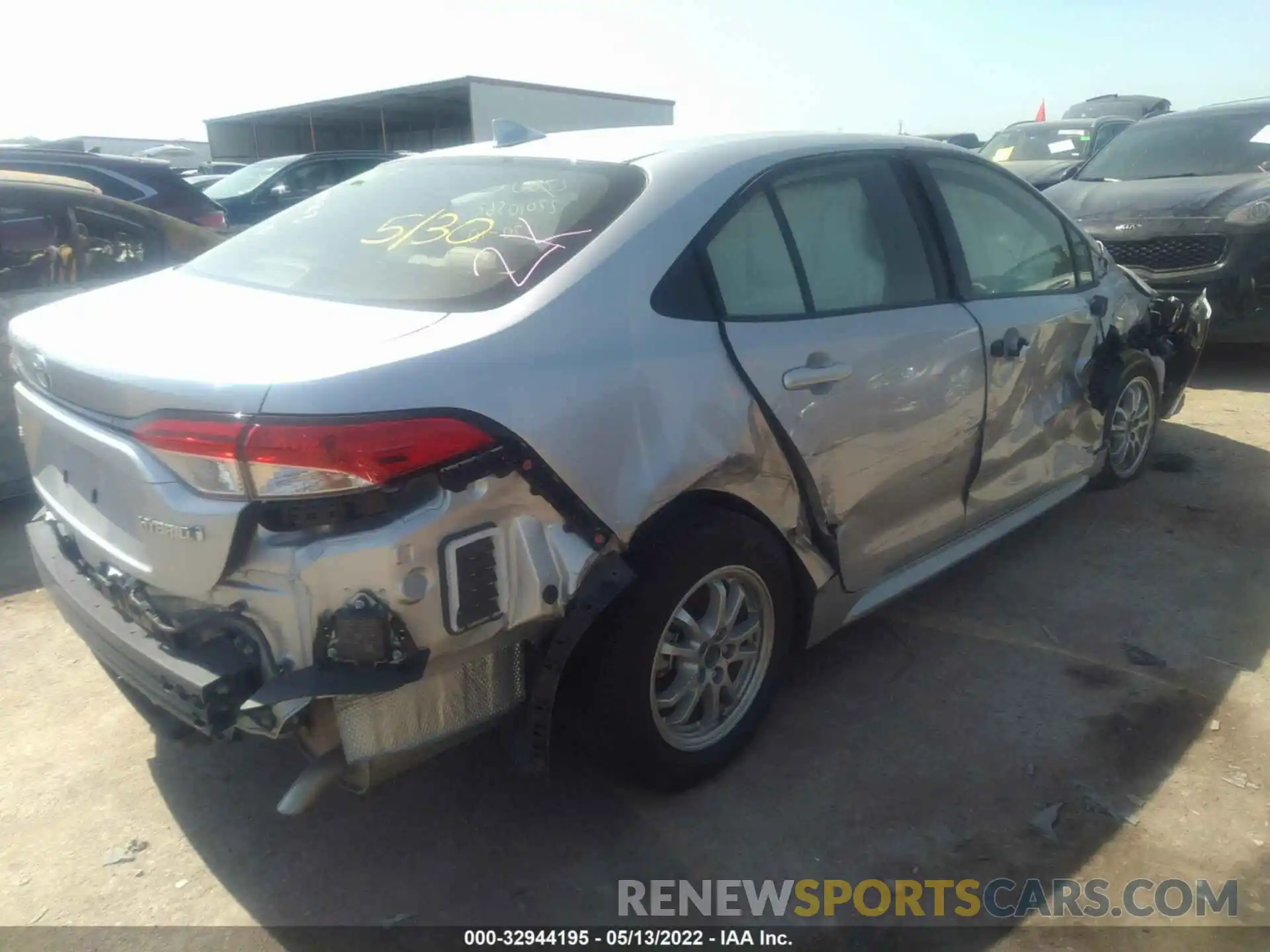 4 Photograph of a damaged car JTDEAMDE6MJ000665 TOYOTA COROLLA 2021