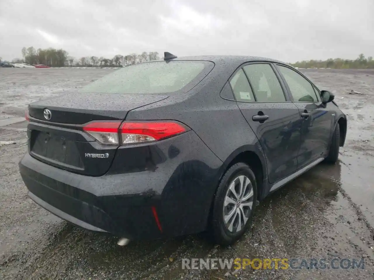 4 Photograph of a damaged car JTDEAMDE6MJ001492 TOYOTA COROLLA 2021