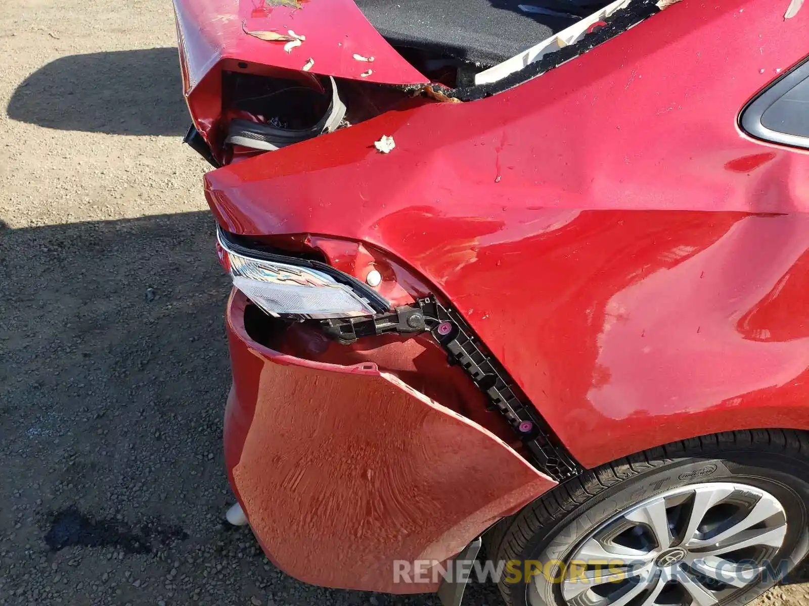 9 Photograph of a damaged car JTDEAMDE6MJ002058 TOYOTA COROLLA 2021