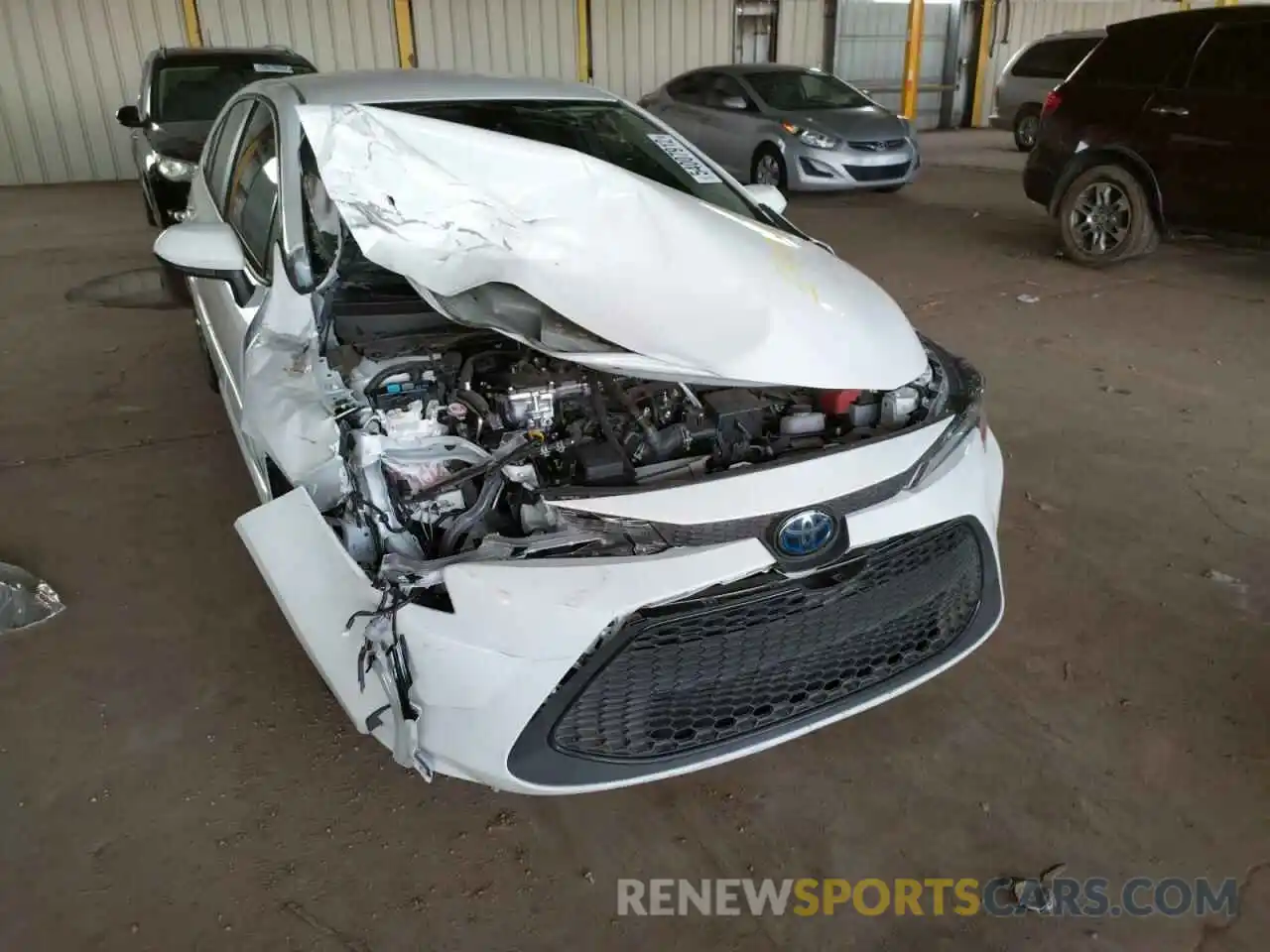 9 Photograph of a damaged car JTDEAMDE6MJ003548 TOYOTA COROLLA 2021