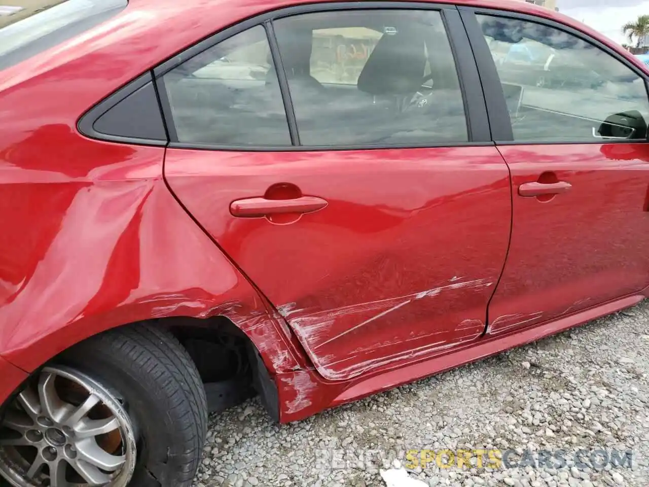 9 Photograph of a damaged car JTDEAMDE6MJ003582 TOYOTA COROLLA 2021