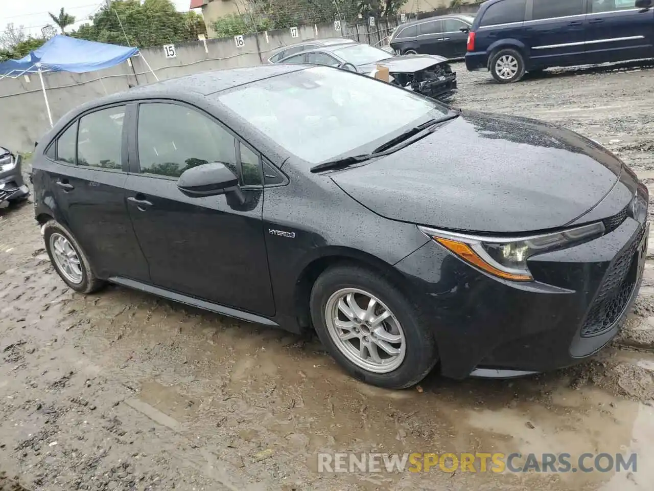 4 Photograph of a damaged car JTDEAMDE6MJ003663 TOYOTA COROLLA 2021