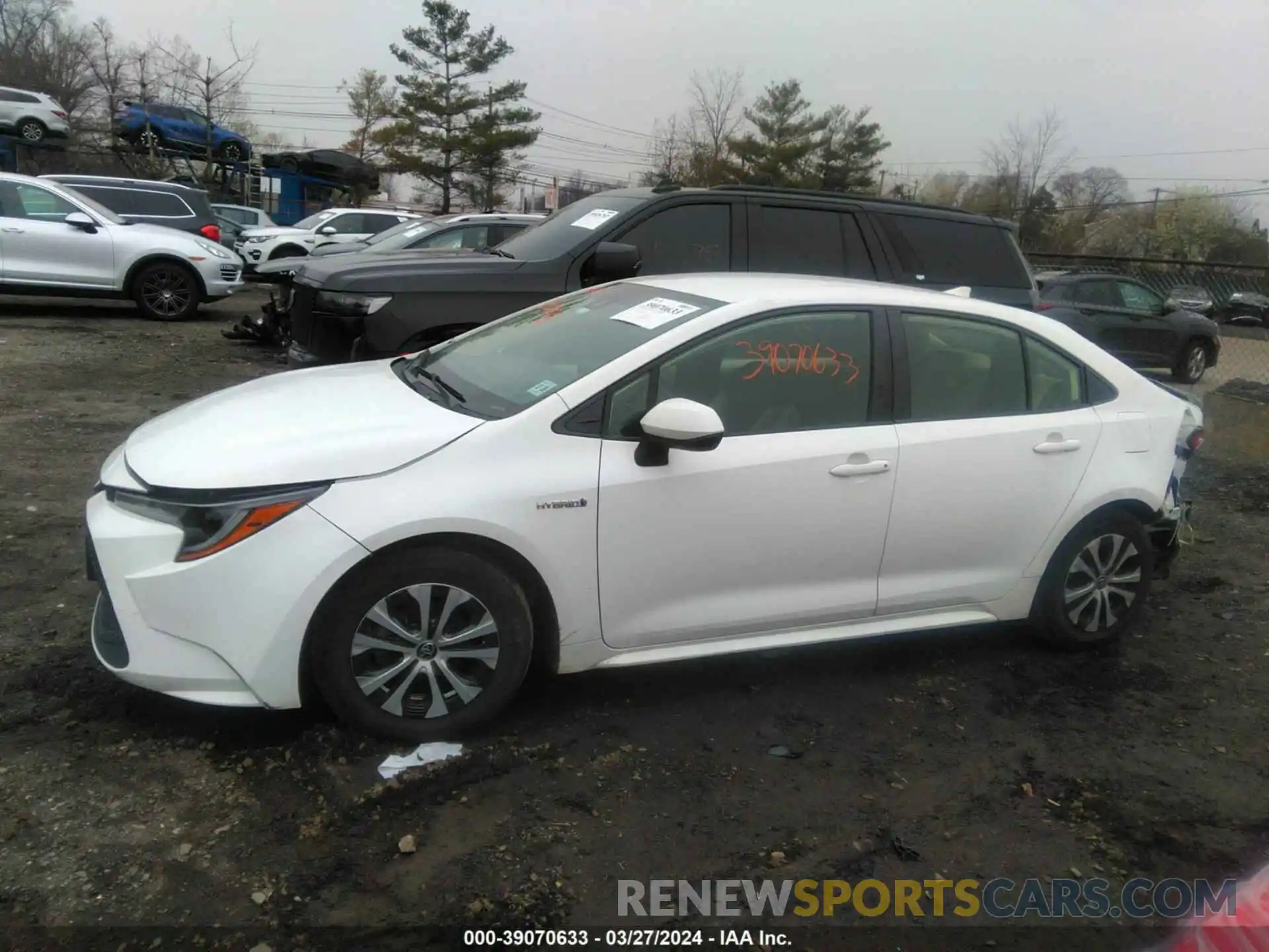 14 Photograph of a damaged car JTDEAMDE6MJ005512 TOYOTA COROLLA 2021