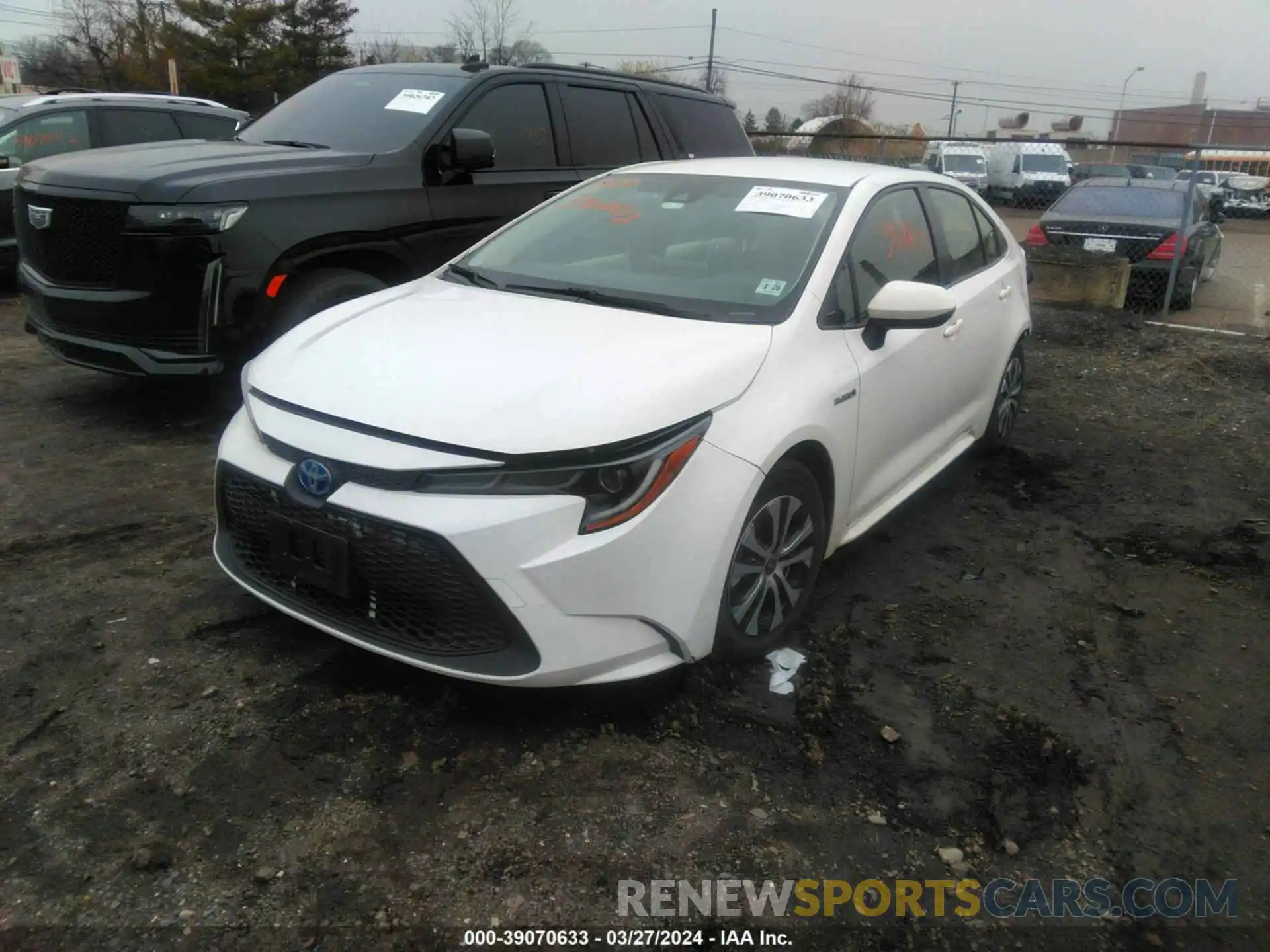 2 Photograph of a damaged car JTDEAMDE6MJ005512 TOYOTA COROLLA 2021