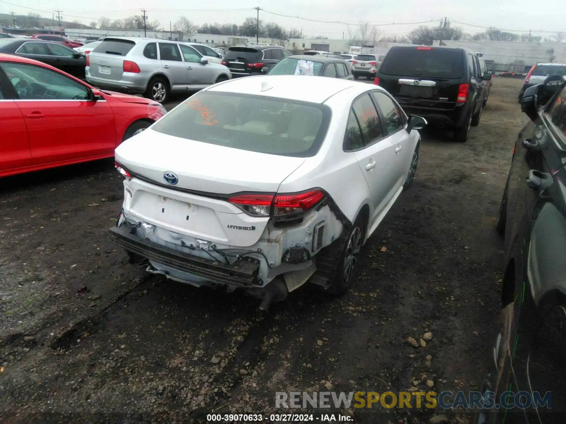 4 Photograph of a damaged car JTDEAMDE6MJ005512 TOYOTA COROLLA 2021