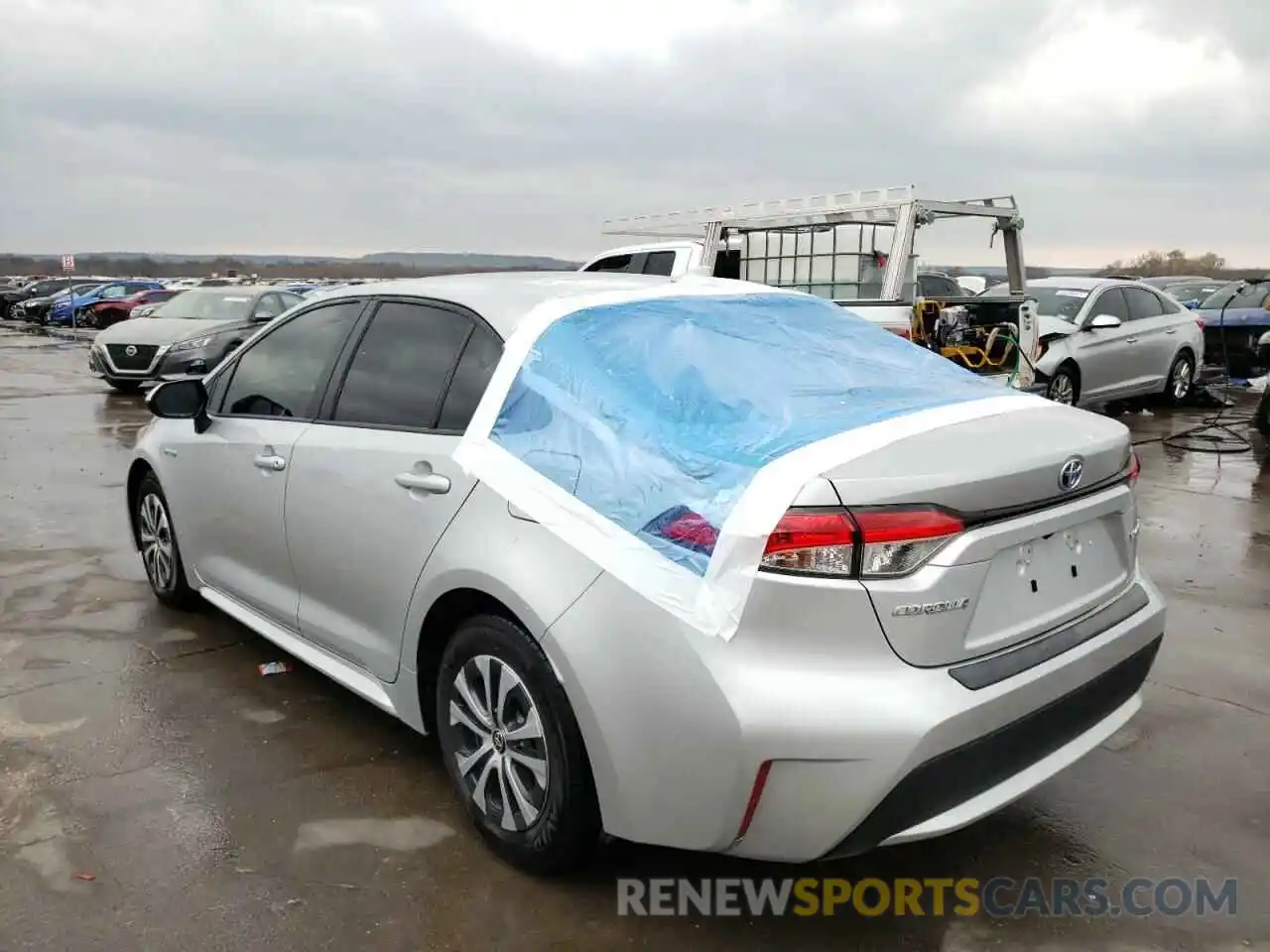 3 Photograph of a damaged car JTDEAMDE6MJ007275 TOYOTA COROLLA 2021