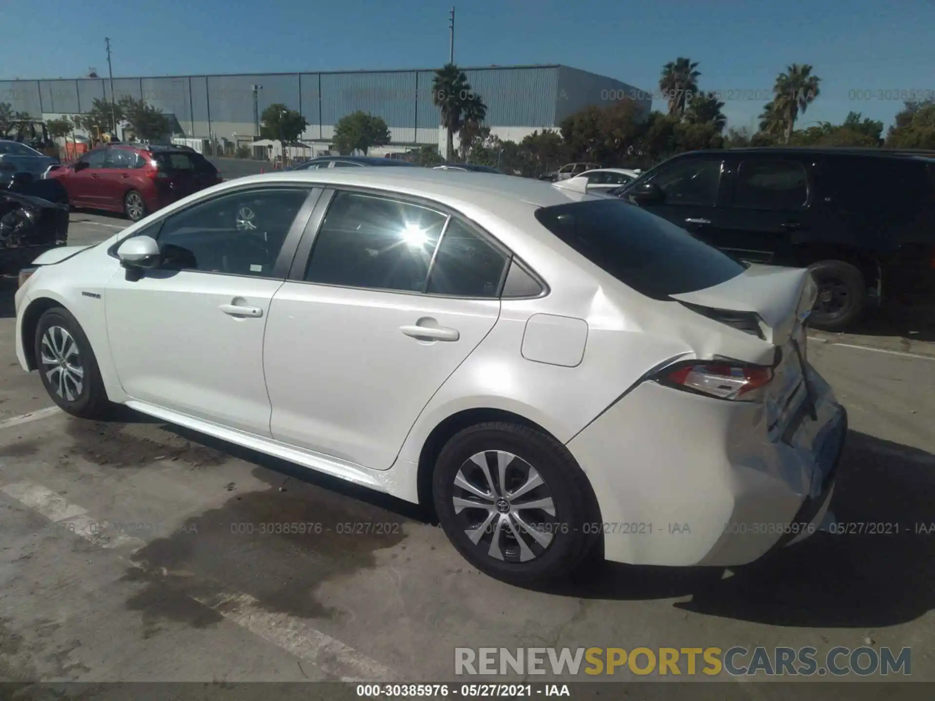 3 Photograph of a damaged car JTDEAMDE6MJ008362 TOYOTA COROLLA 2021