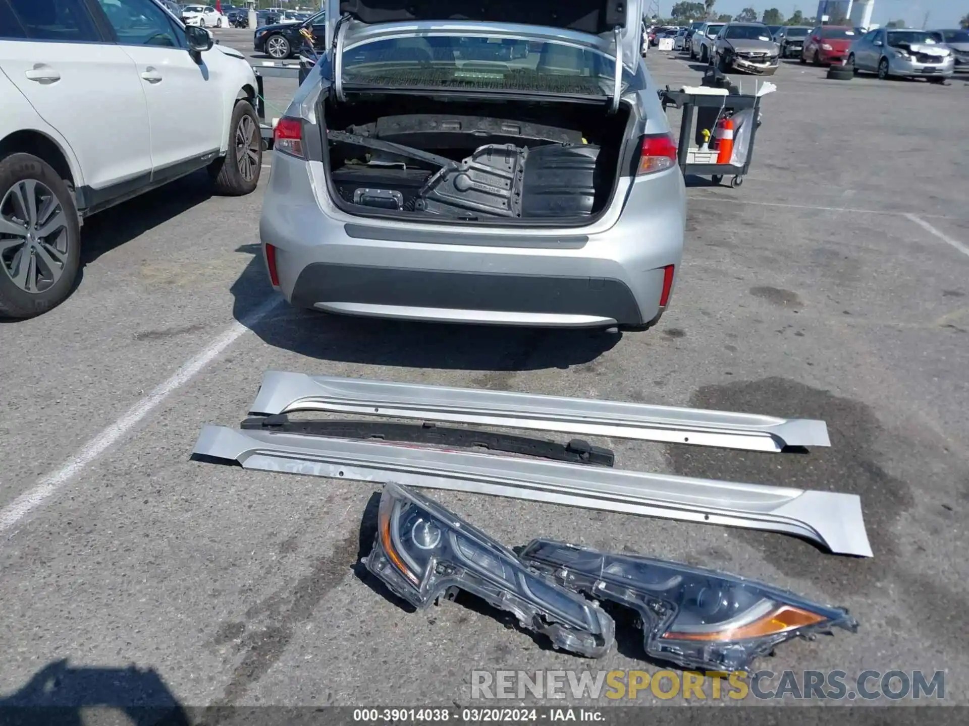 12 Photograph of a damaged car JTDEAMDE6MJ008636 TOYOTA COROLLA 2021