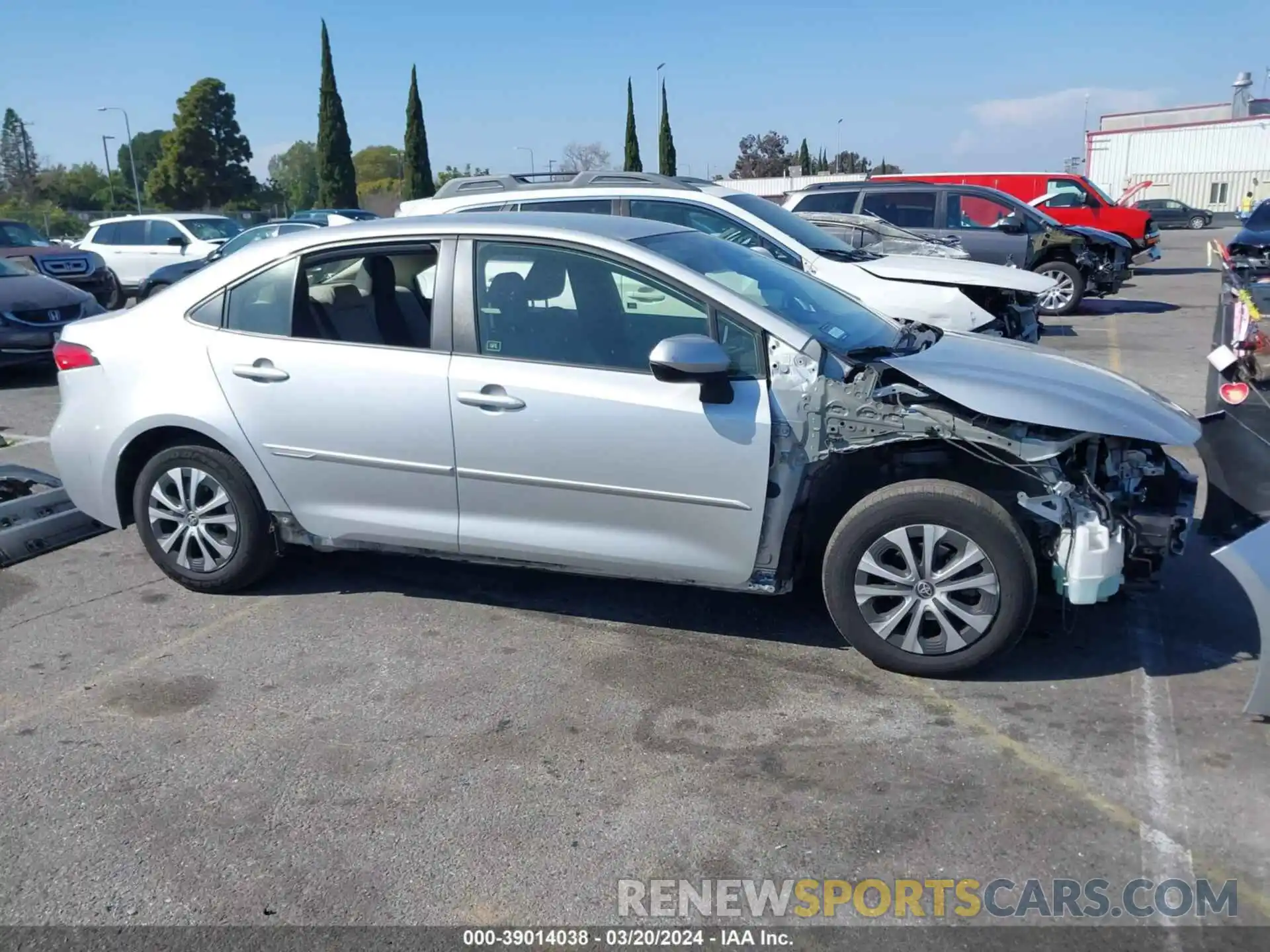 14 Photograph of a damaged car JTDEAMDE6MJ008636 TOYOTA COROLLA 2021