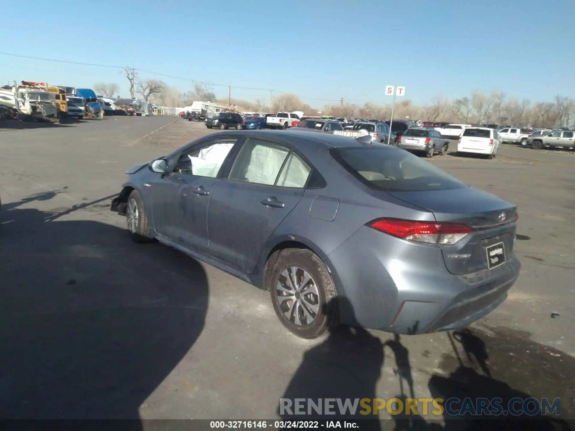 3 Photograph of a damaged car JTDEAMDE6MJ008717 TOYOTA COROLLA 2021