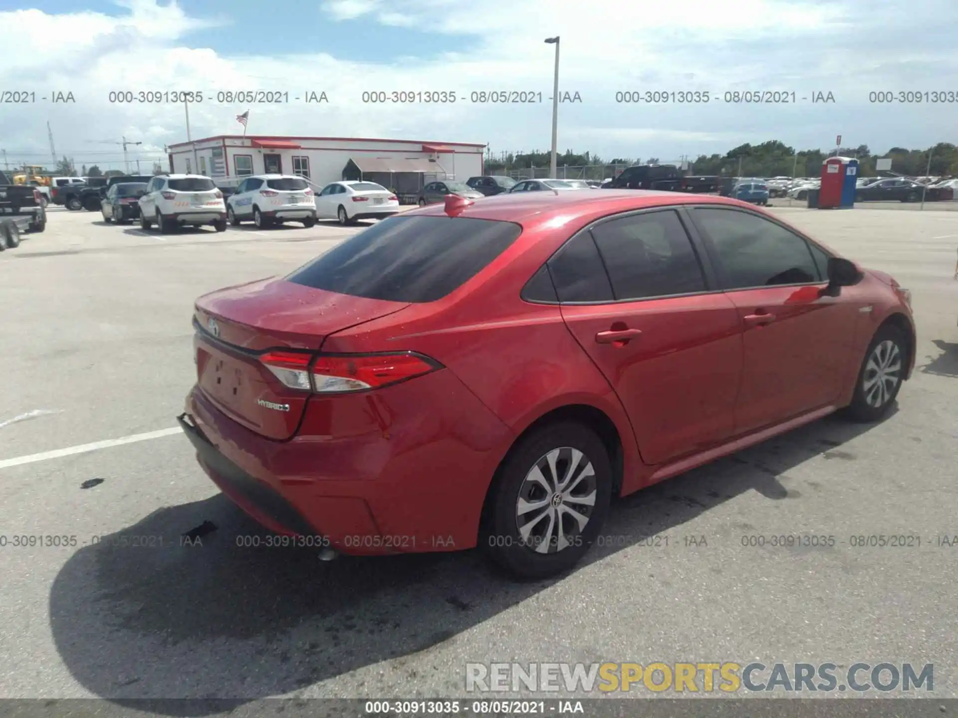 4 Photograph of a damaged car JTDEAMDE6MJ009172 TOYOTA COROLLA 2021