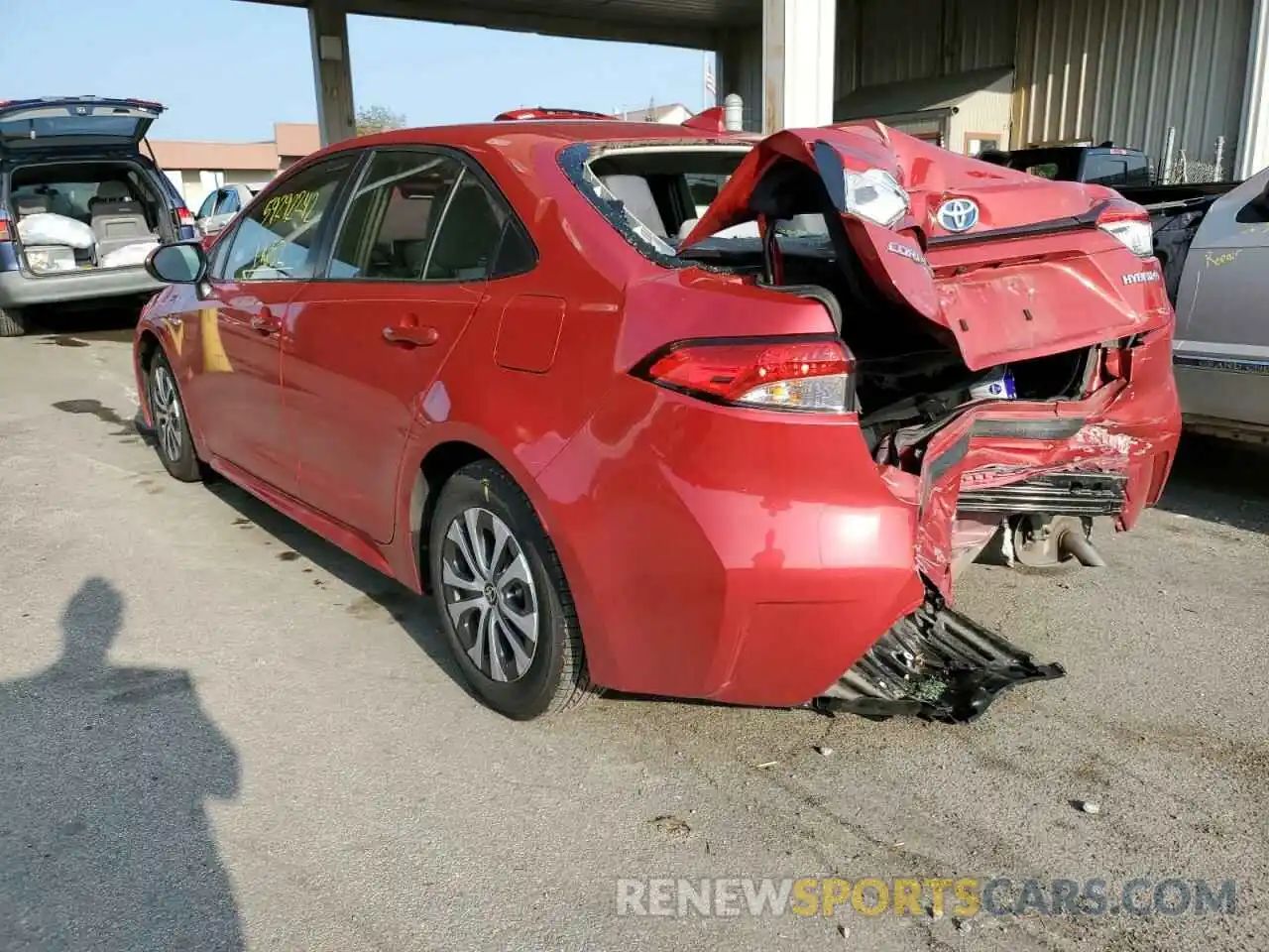 3 Photograph of a damaged car JTDEAMDE6MJ010984 TOYOTA COROLLA 2021