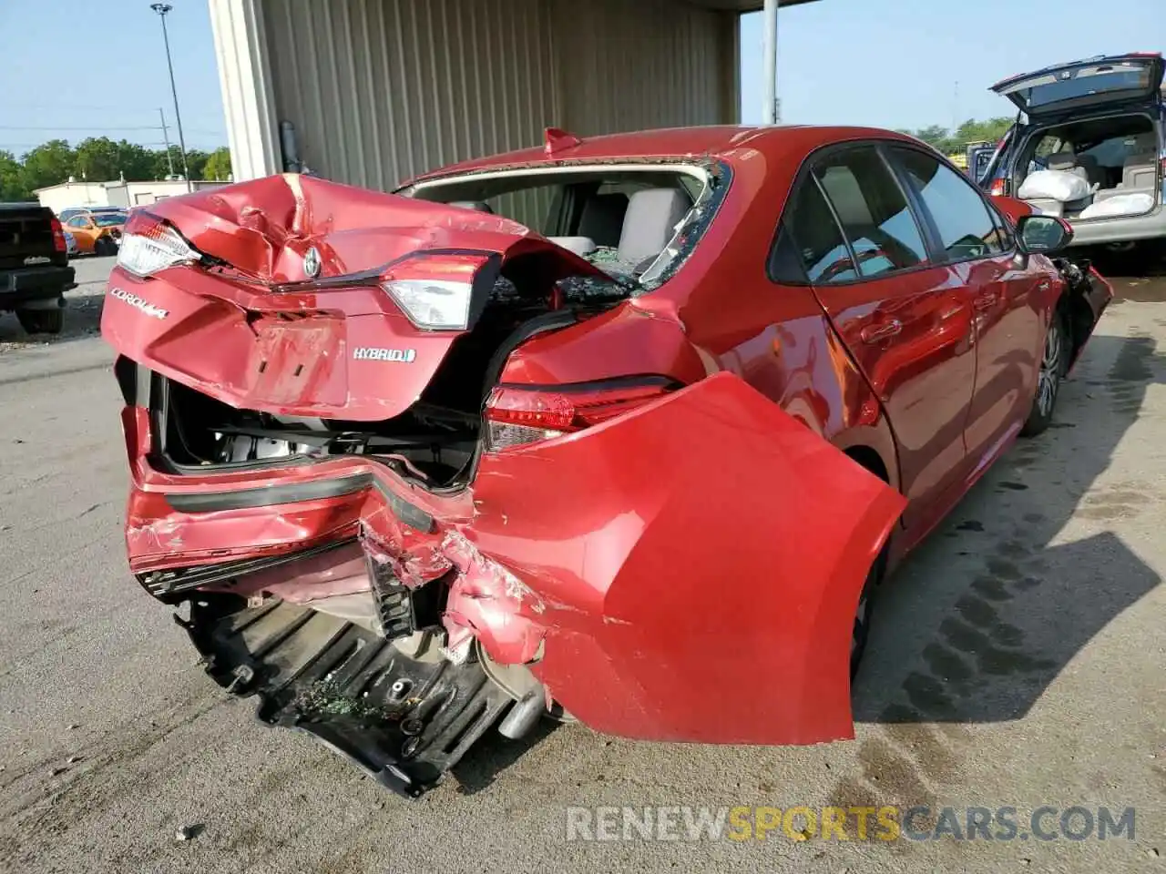 4 Photograph of a damaged car JTDEAMDE6MJ010984 TOYOTA COROLLA 2021