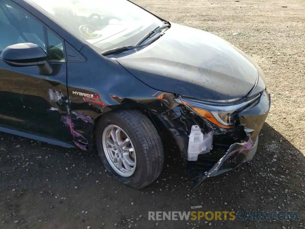 9 Photograph of a damaged car JTDEAMDE6MJ011147 TOYOTA COROLLA 2021