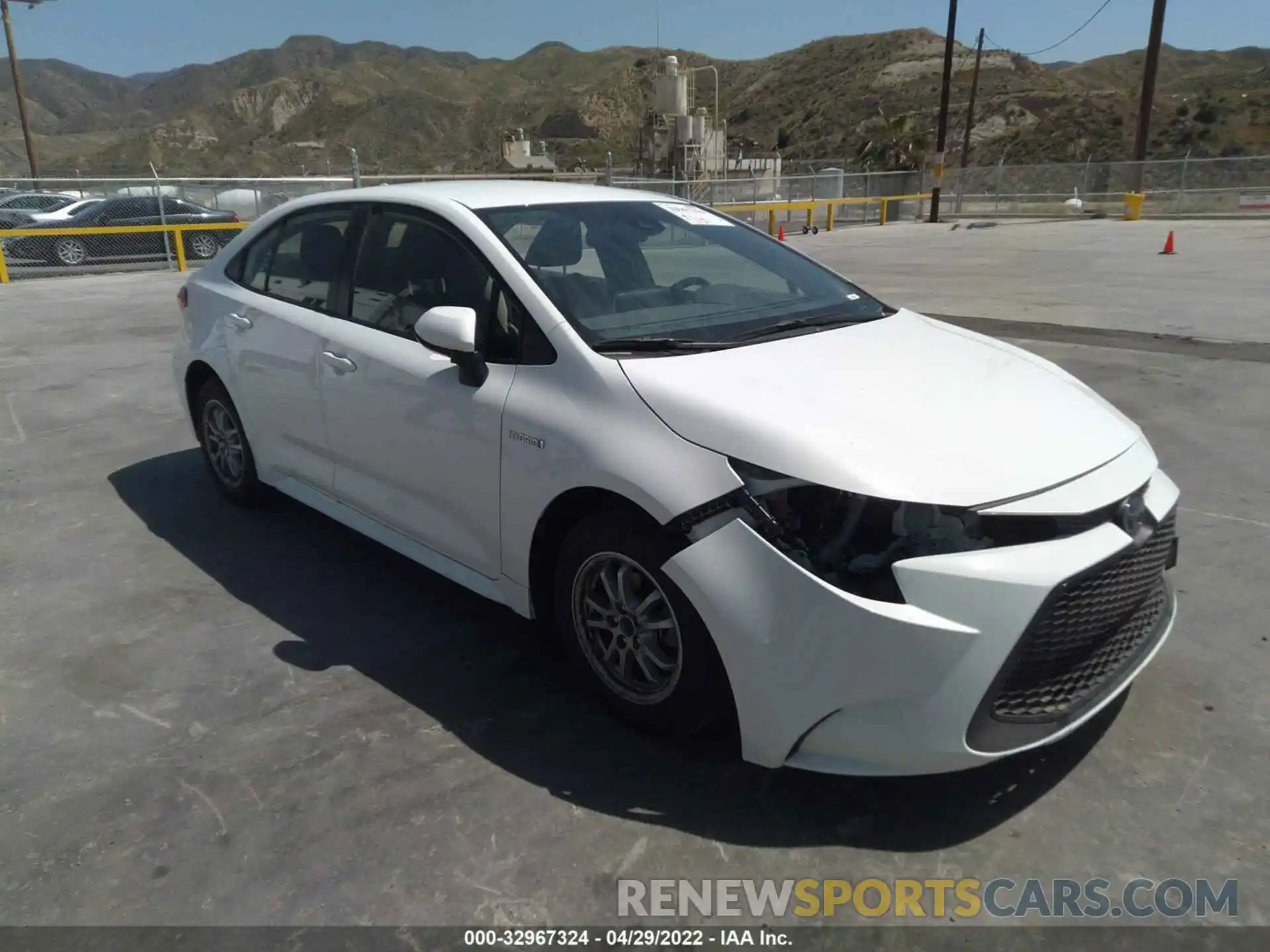 1 Photograph of a damaged car JTDEAMDE6MJ011617 TOYOTA COROLLA 2021