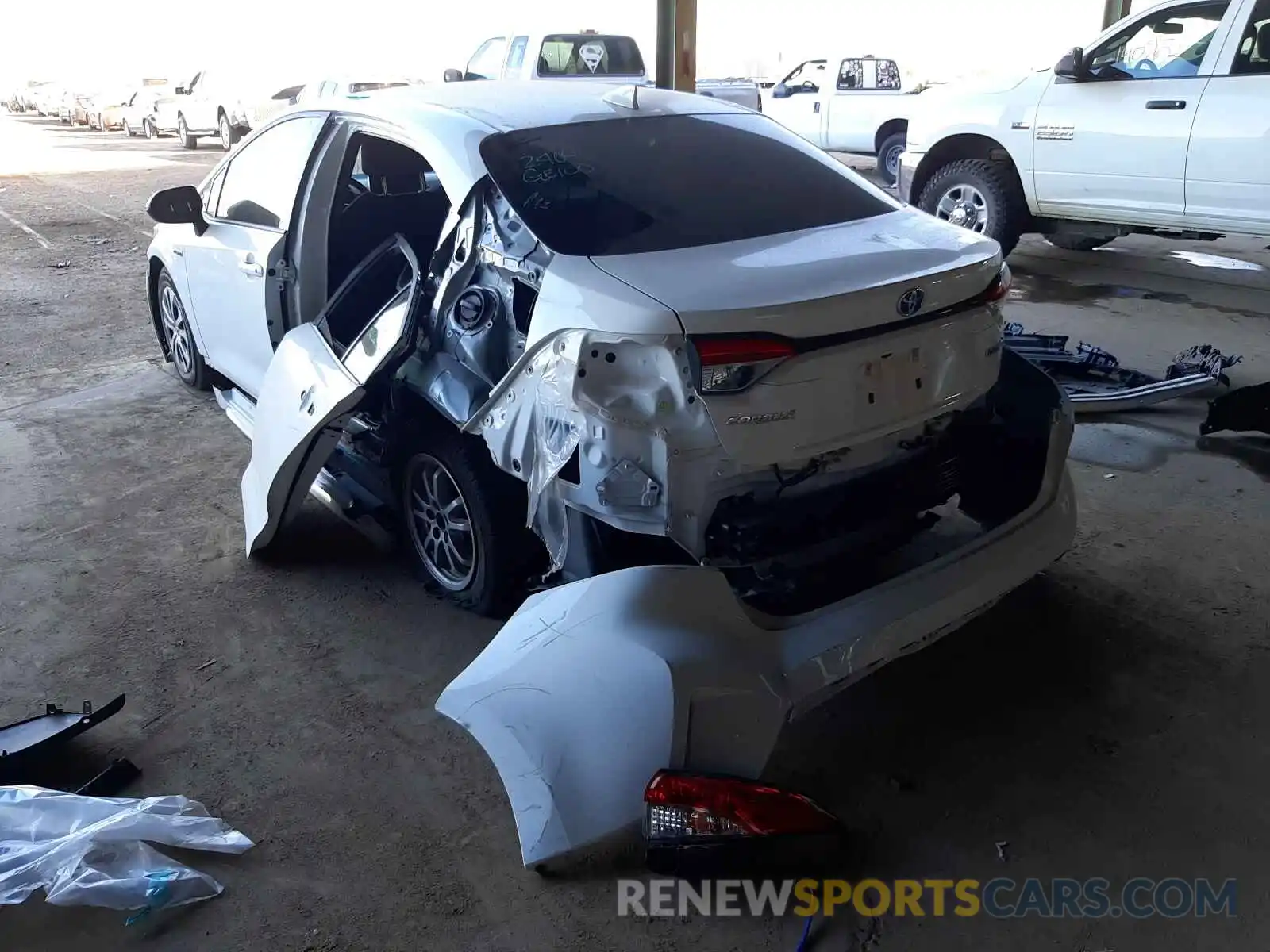 3 Photograph of a damaged car JTDEAMDE6MJ013044 TOYOTA COROLLA 2021