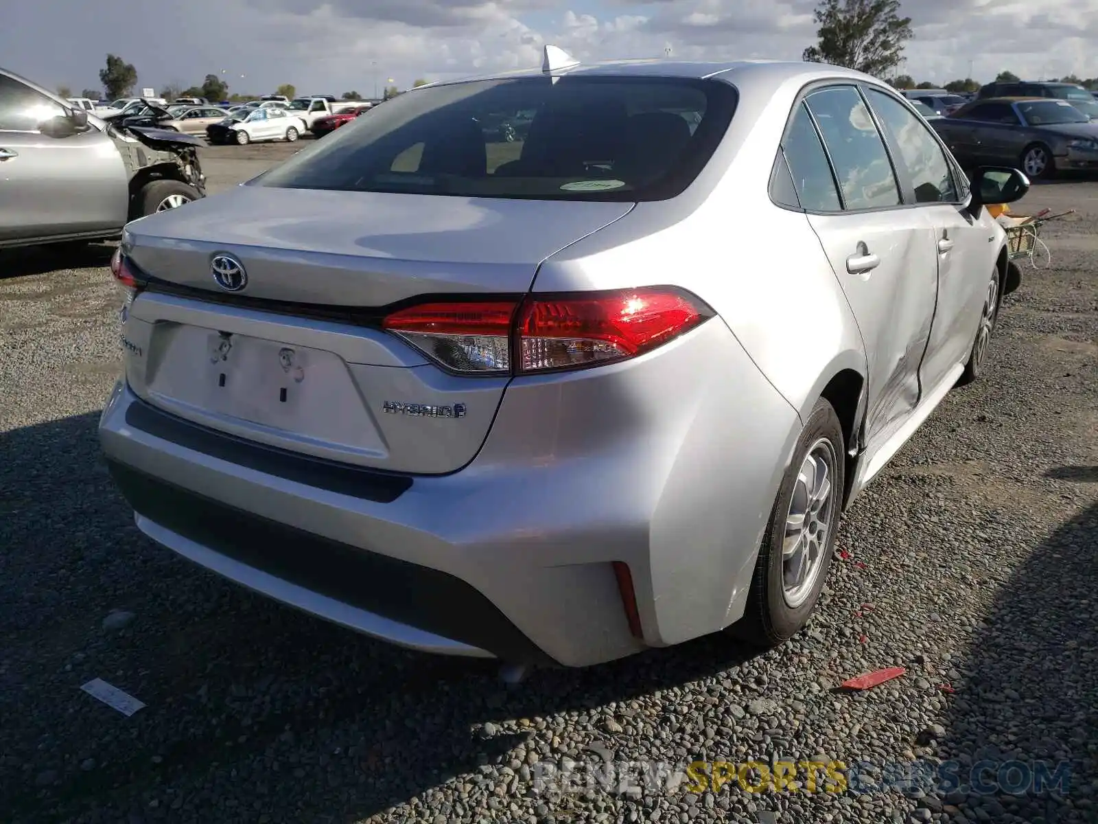 4 Photograph of a damaged car JTDEAMDE6MJ014226 TOYOTA COROLLA 2021