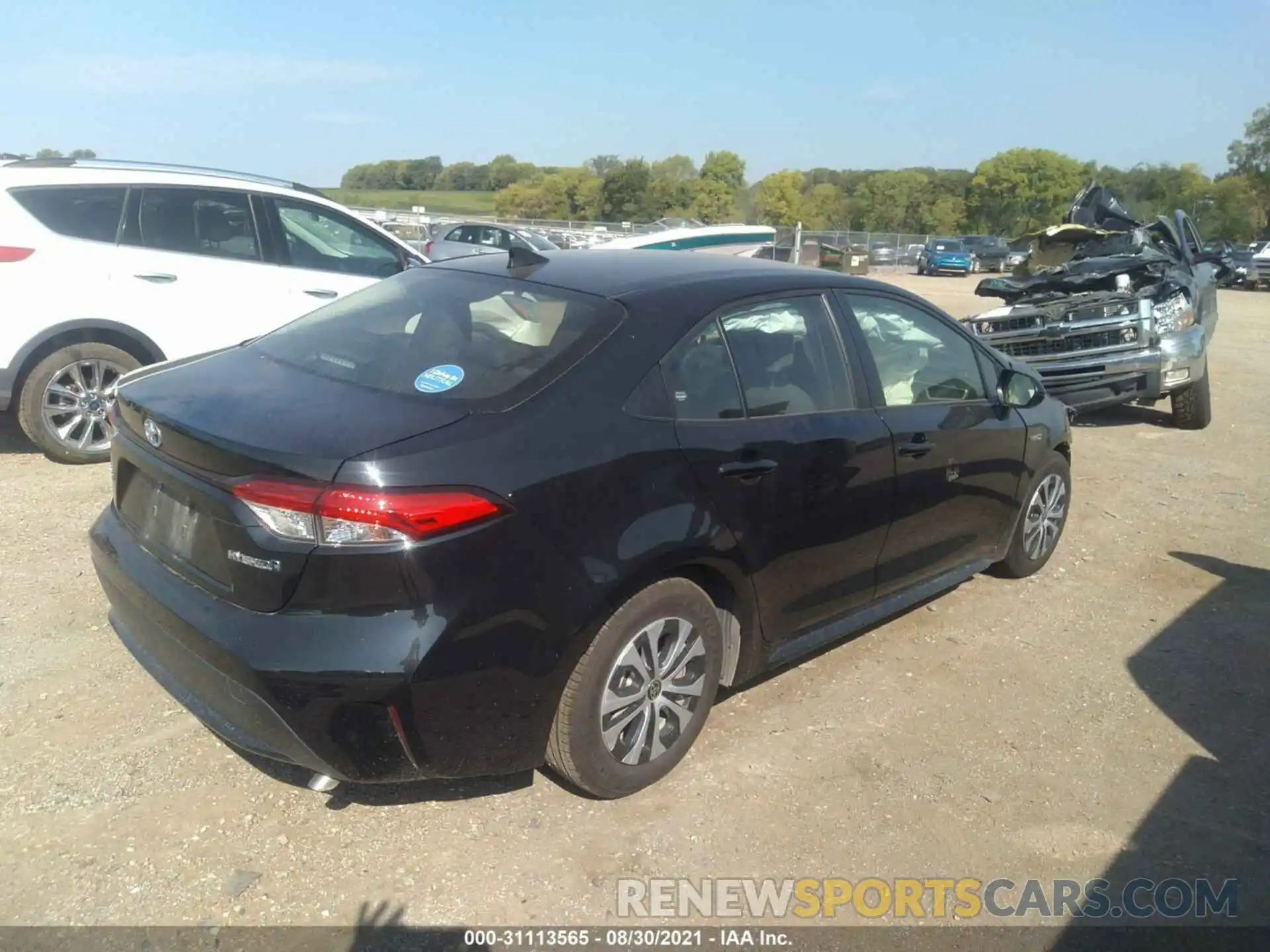 4 Photograph of a damaged car JTDEAMDE6MJ016946 TOYOTA COROLLA 2021