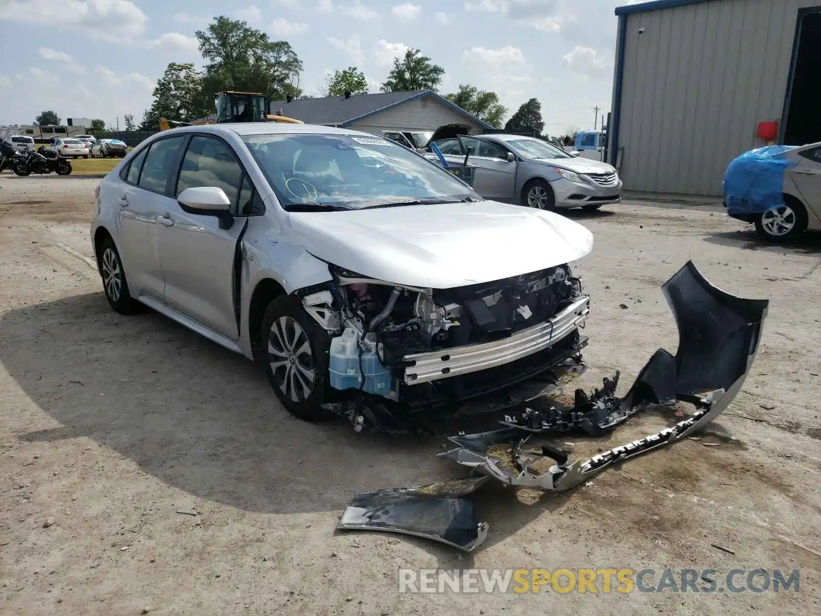 1 Photograph of a damaged car JTDEAMDE6MJ017367 TOYOTA COROLLA 2021