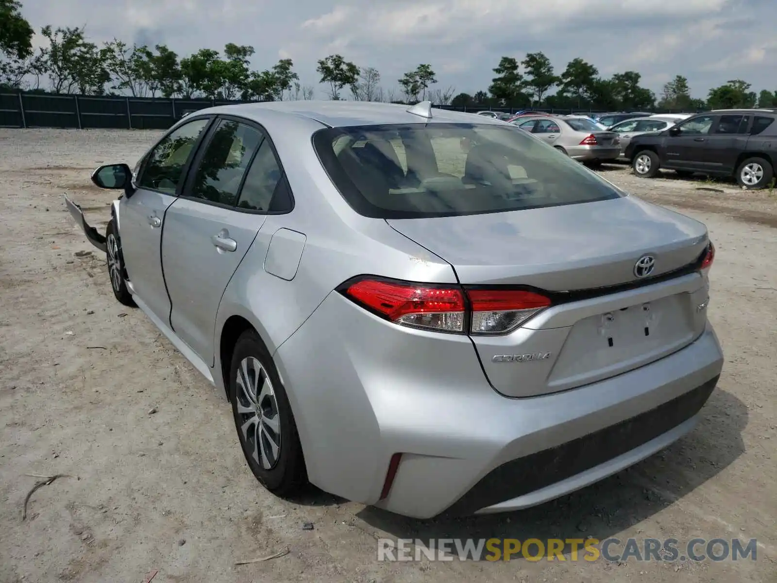 3 Photograph of a damaged car JTDEAMDE6MJ017367 TOYOTA COROLLA 2021