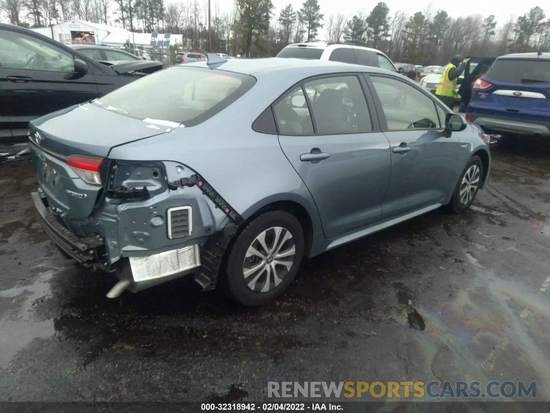 4 Photograph of a damaged car JTDEAMDE6MJ019510 TOYOTA COROLLA 2021