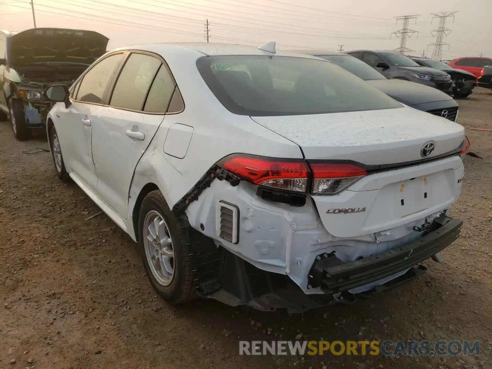 3 Photograph of a damaged car JTDEAMDE6MJ021404 TOYOTA COROLLA 2021