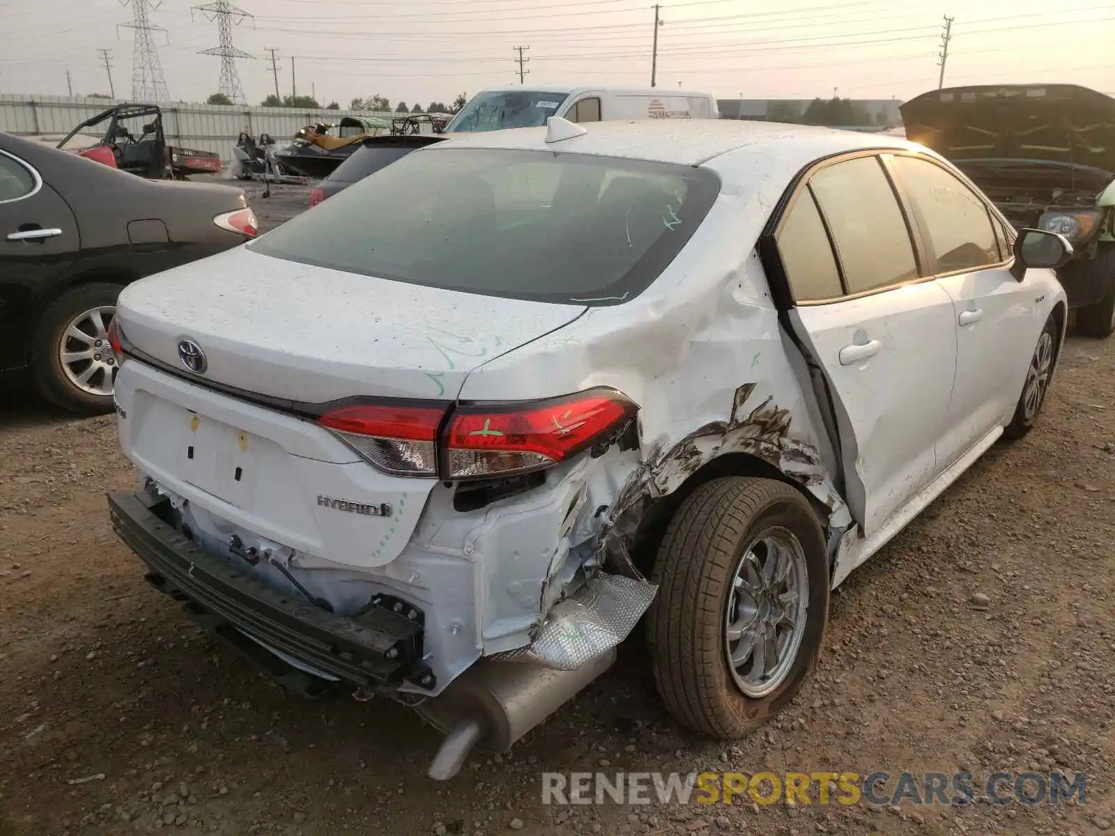 4 Photograph of a damaged car JTDEAMDE6MJ021404 TOYOTA COROLLA 2021