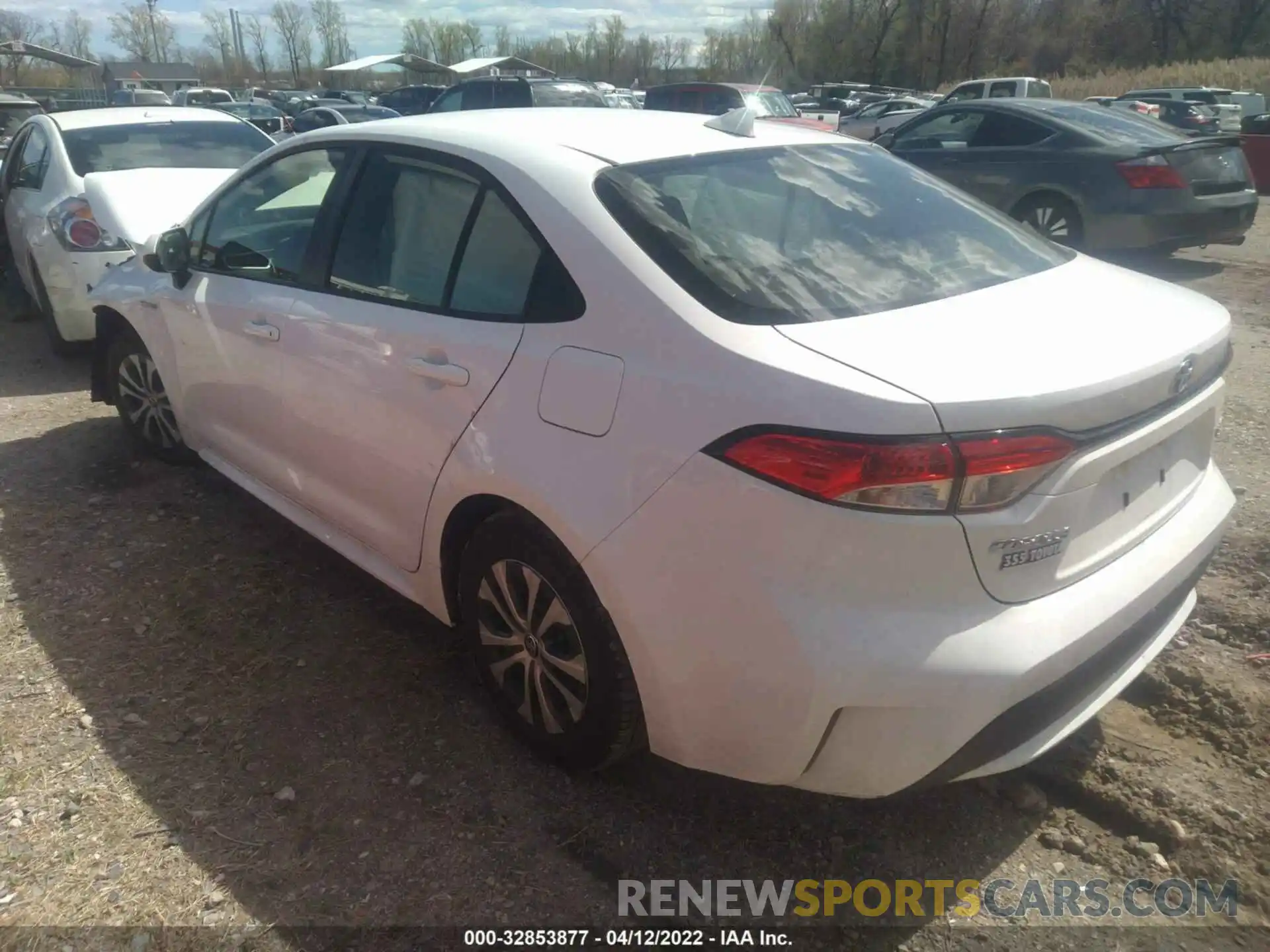 3 Photograph of a damaged car JTDEAMDE6MJ026005 TOYOTA COROLLA 2021