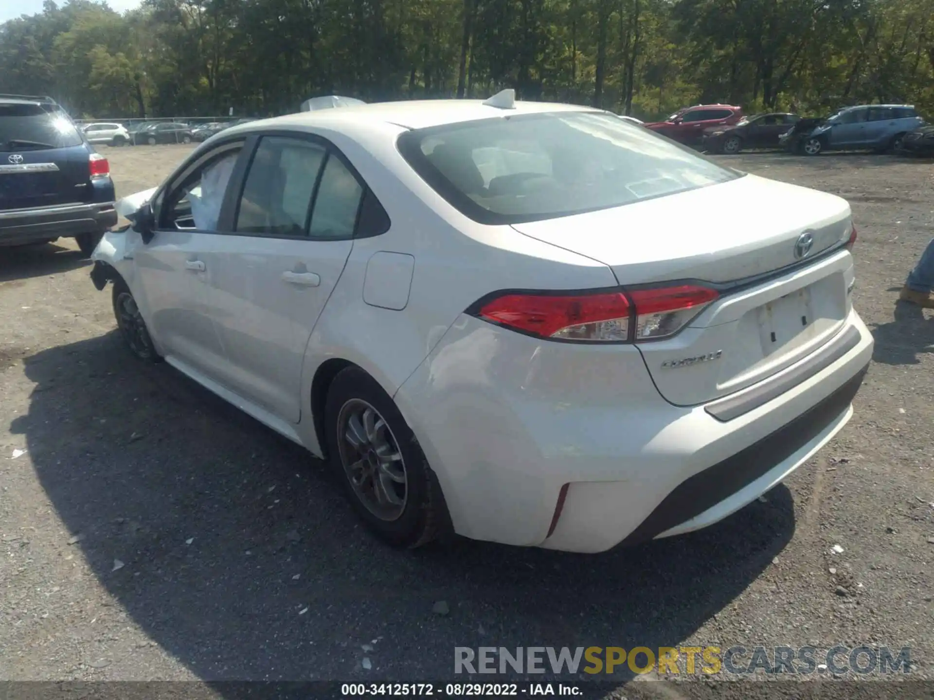 3 Photograph of a damaged car JTDEAMDE6MJ026117 TOYOTA COROLLA 2021