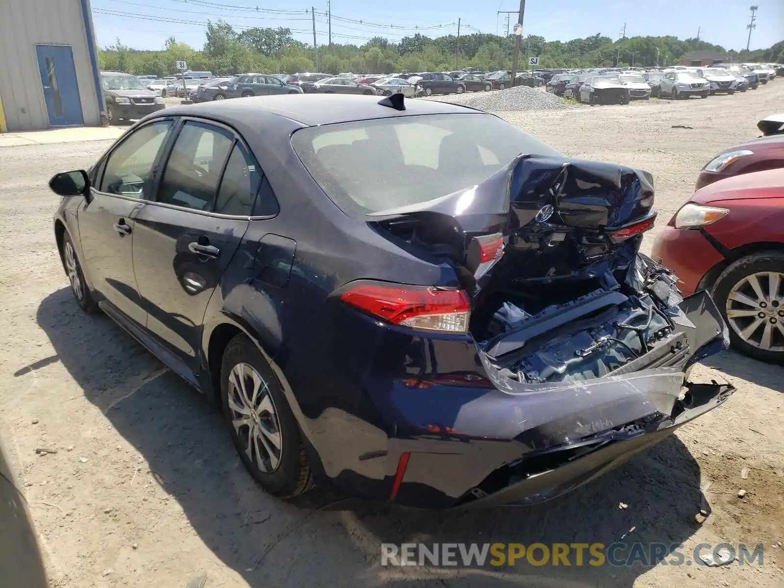 3 Photograph of a damaged car JTDEAMDE6MJ027204 TOYOTA COROLLA 2021