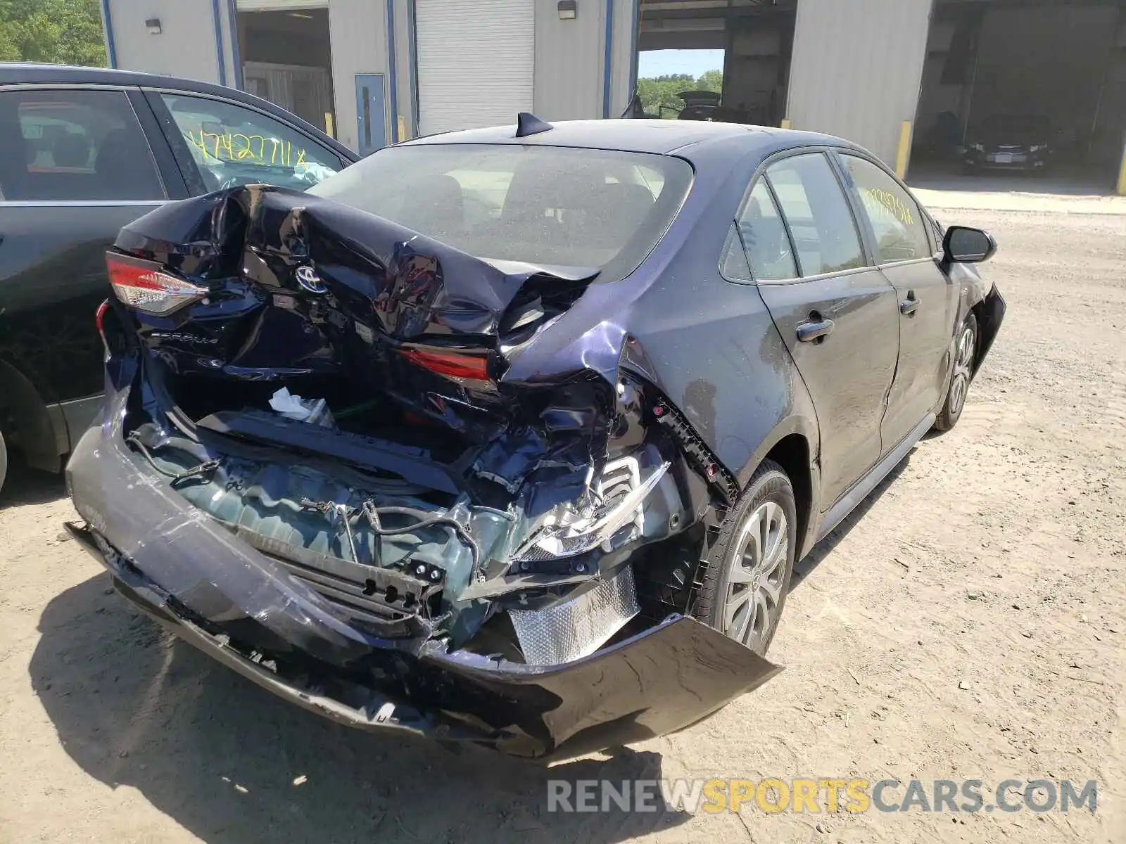 4 Photograph of a damaged car JTDEAMDE6MJ027204 TOYOTA COROLLA 2021