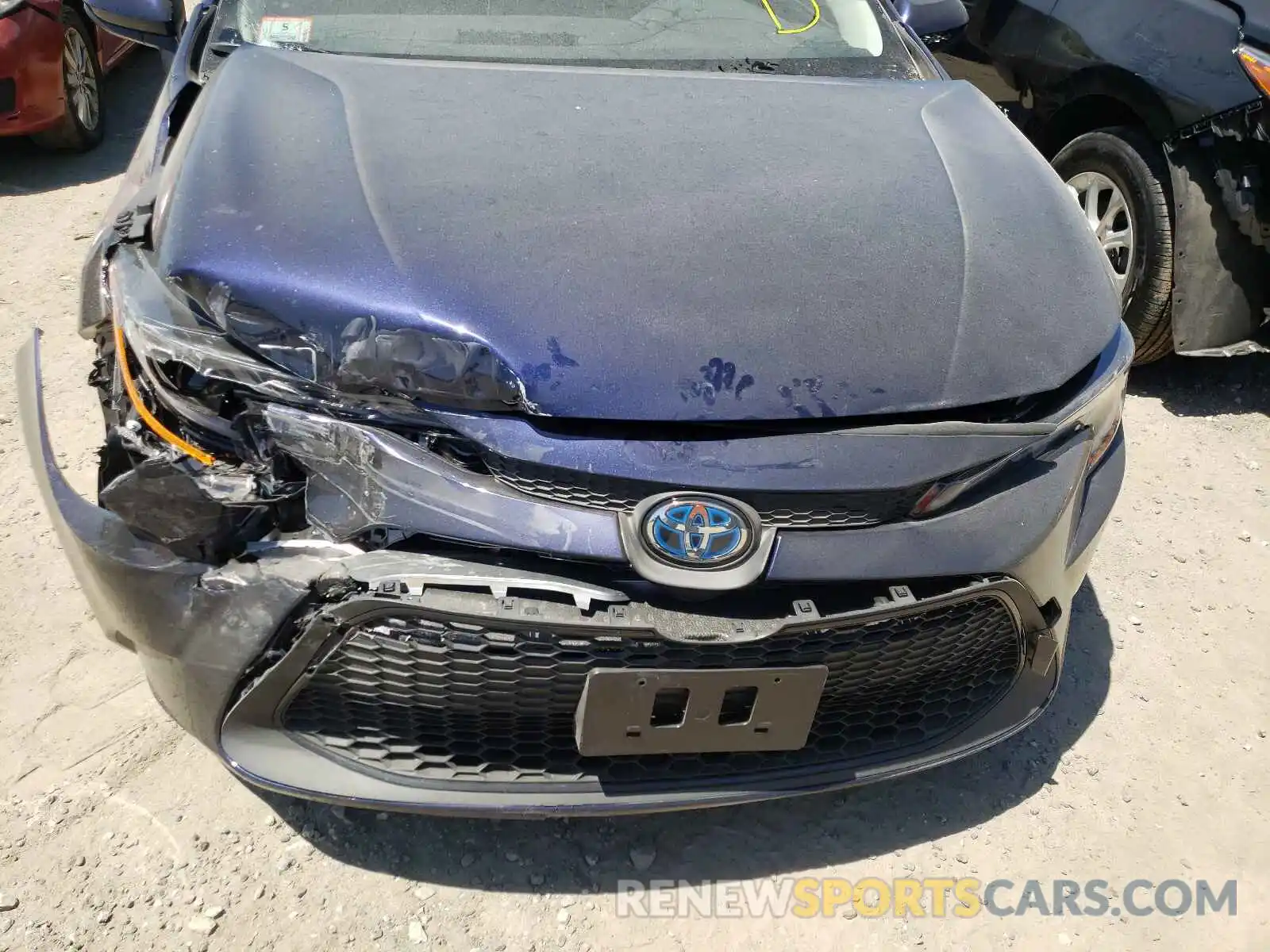 9 Photograph of a damaged car JTDEAMDE6MJ027204 TOYOTA COROLLA 2021