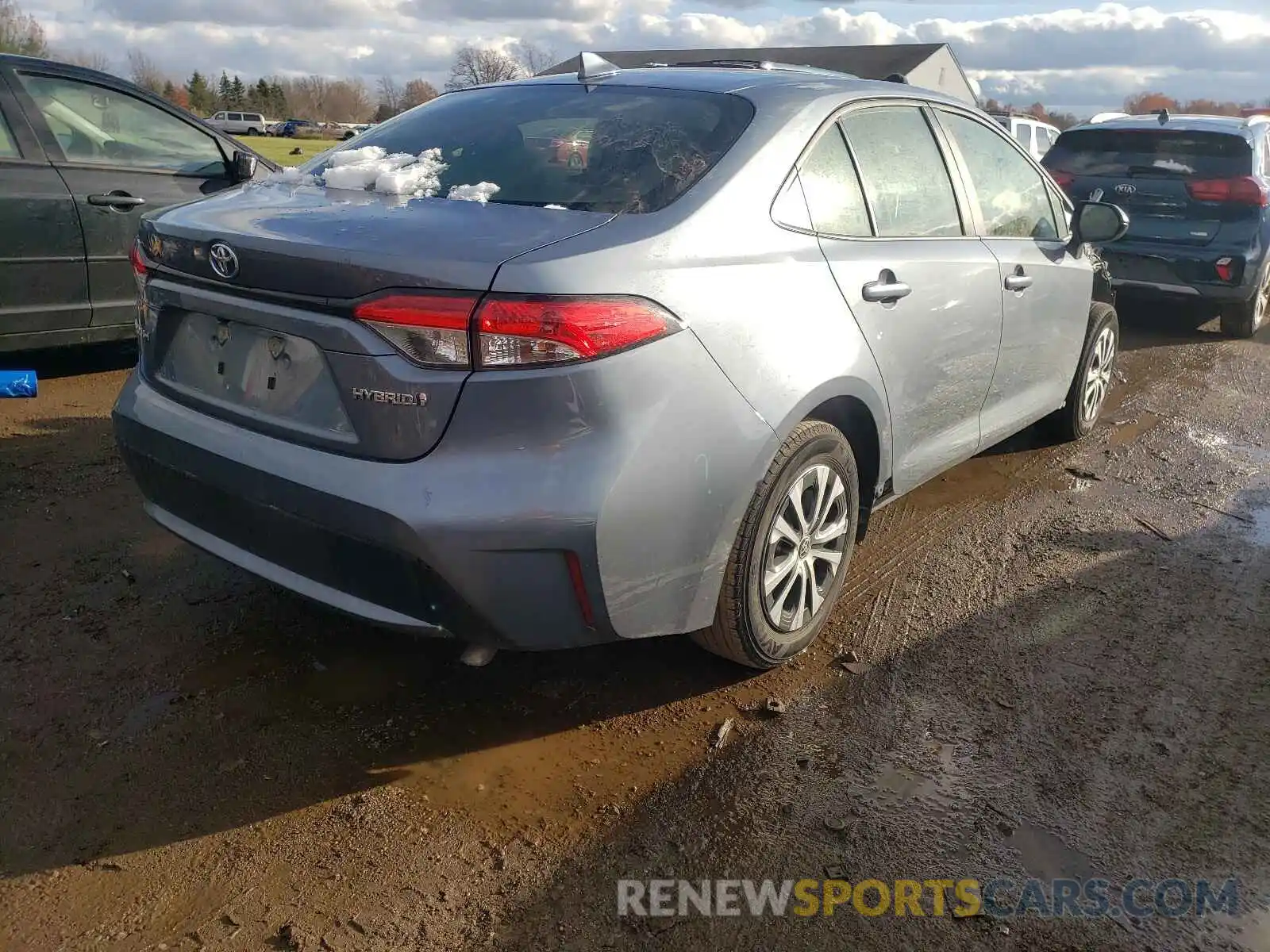 4 Photograph of a damaged car JTDEAMDE6MJ027297 TOYOTA COROLLA 2021