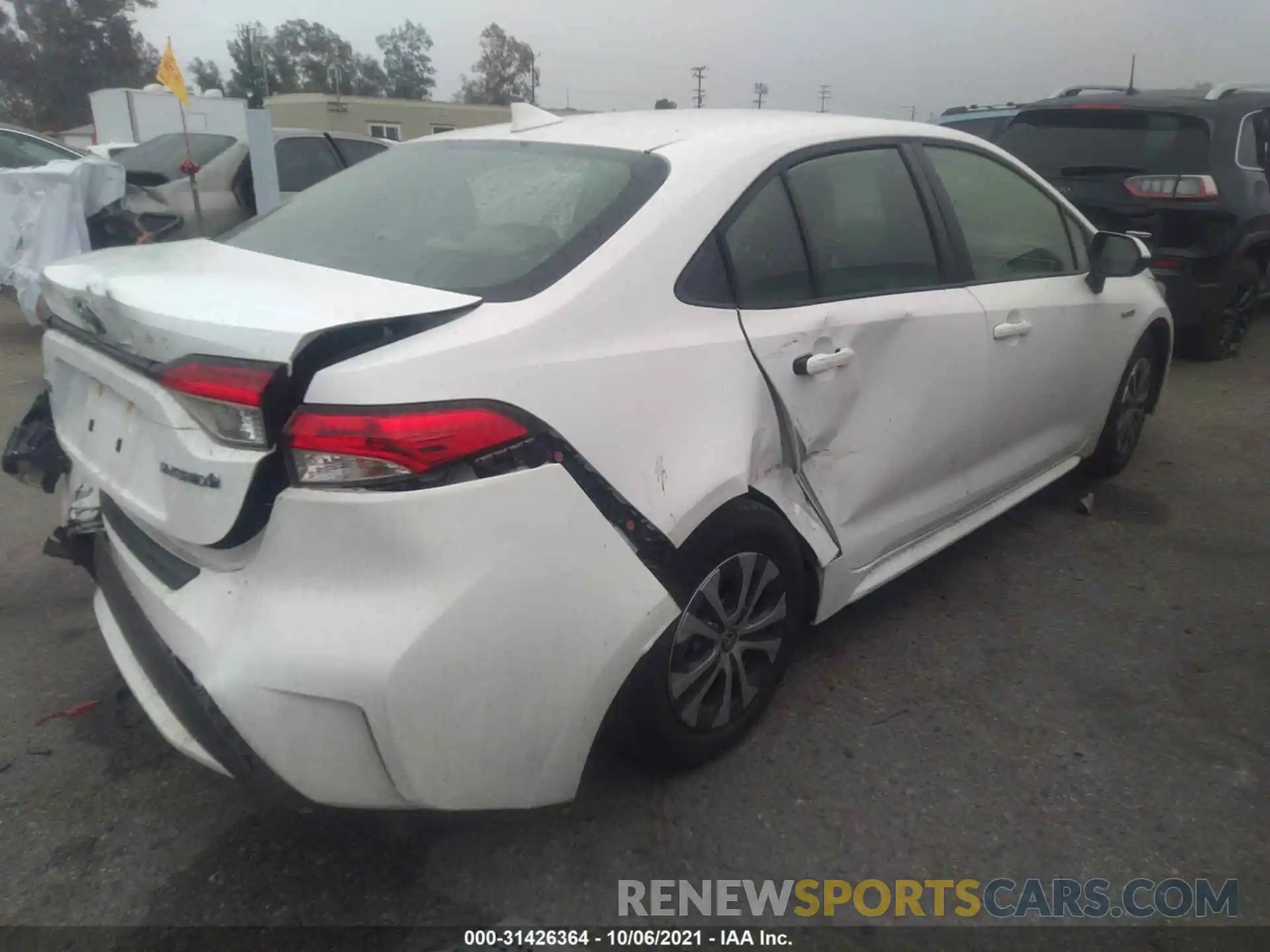 4 Photograph of a damaged car JTDEAMDE7MJ001811 TOYOTA COROLLA 2021