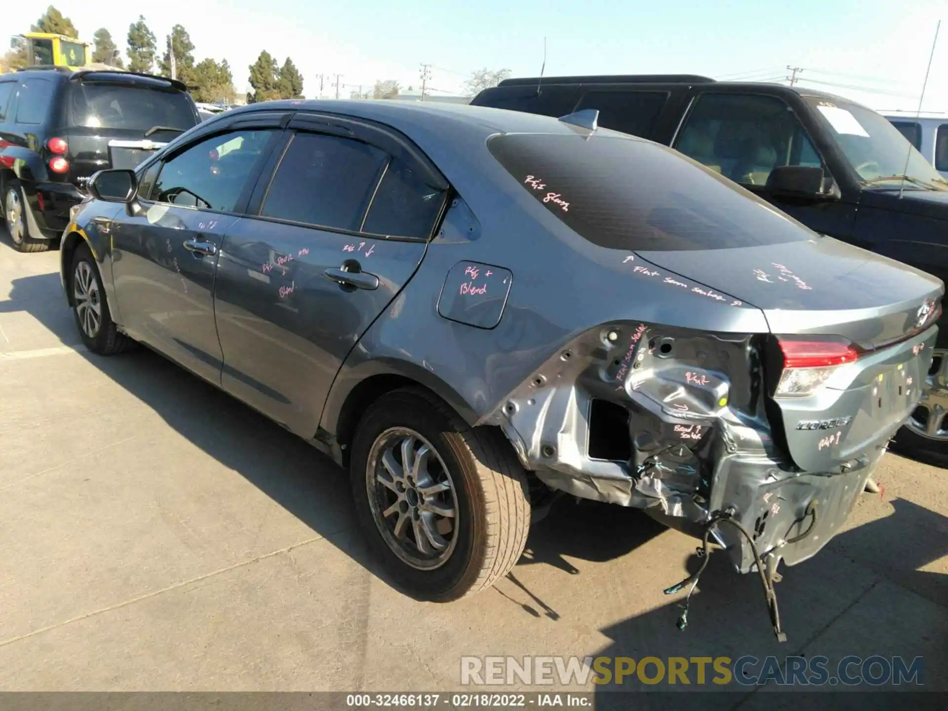 3 Photograph of a damaged car JTDEAMDE7MJ001937 TOYOTA COROLLA 2021