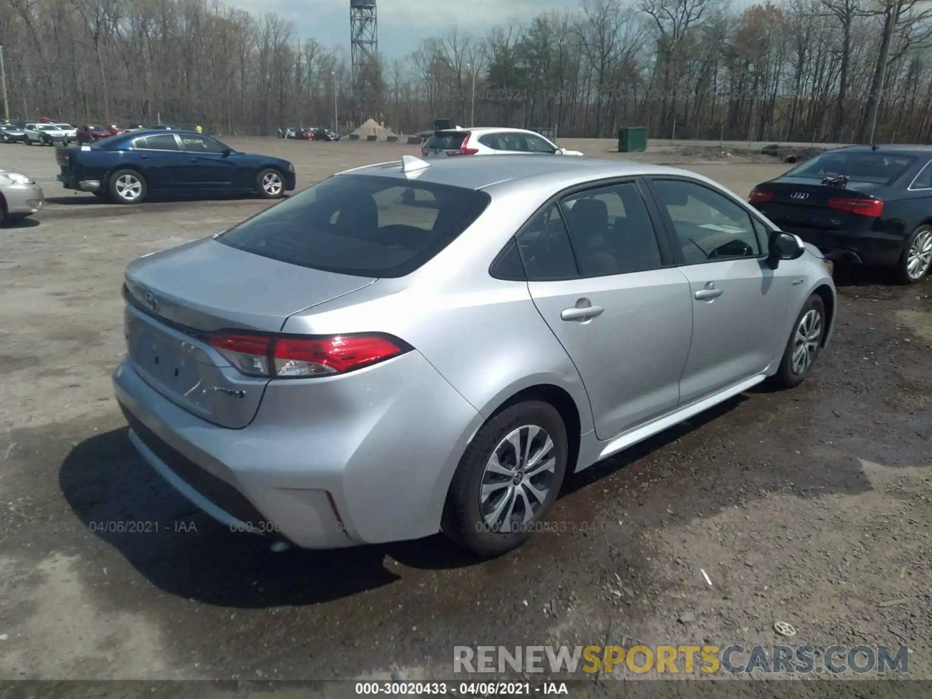 4 Photograph of a damaged car JTDEAMDE7MJ002909 TOYOTA COROLLA 2021