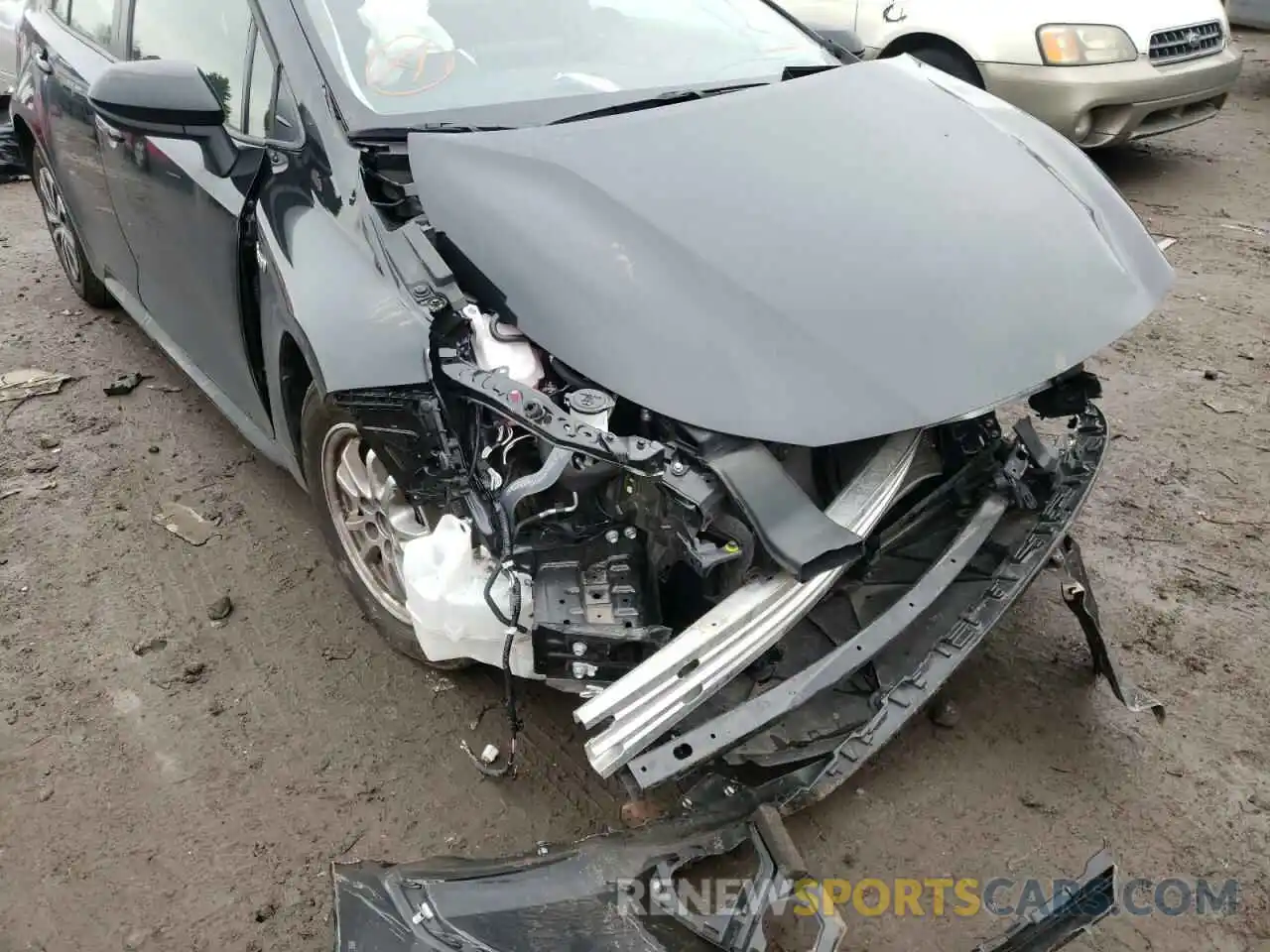 9 Photograph of a damaged car JTDEAMDE7MJ004031 TOYOTA COROLLA 2021