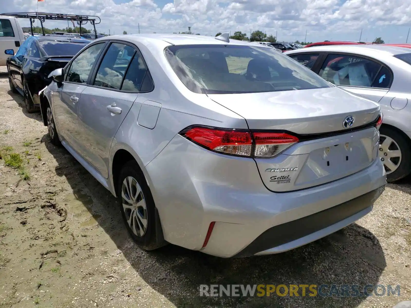 3 Photograph of a damaged car JTDEAMDE7MJ004207 TOYOTA COROLLA 2021