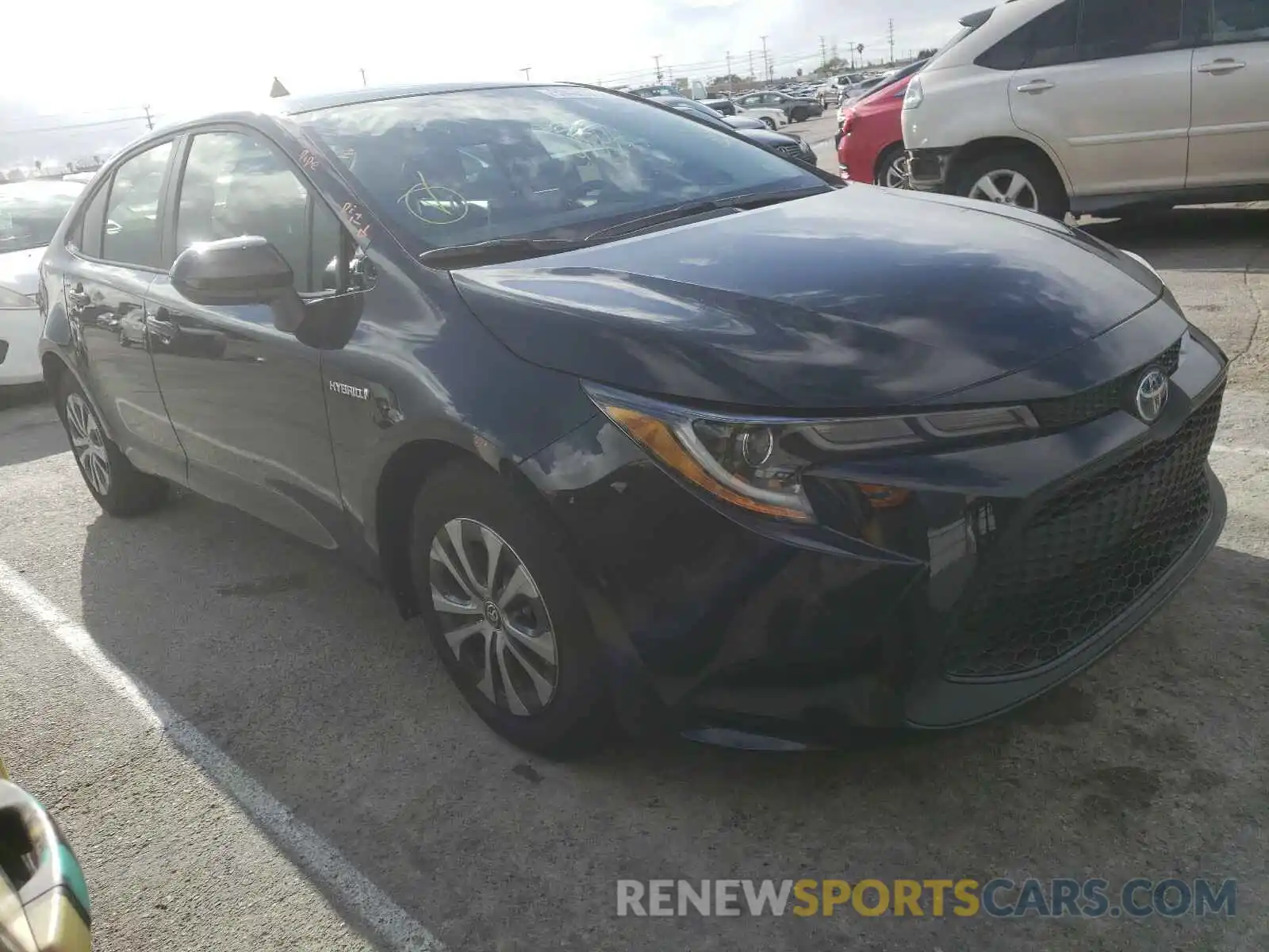 1 Photograph of a damaged car JTDEAMDE7MJ008595 TOYOTA COROLLA 2021